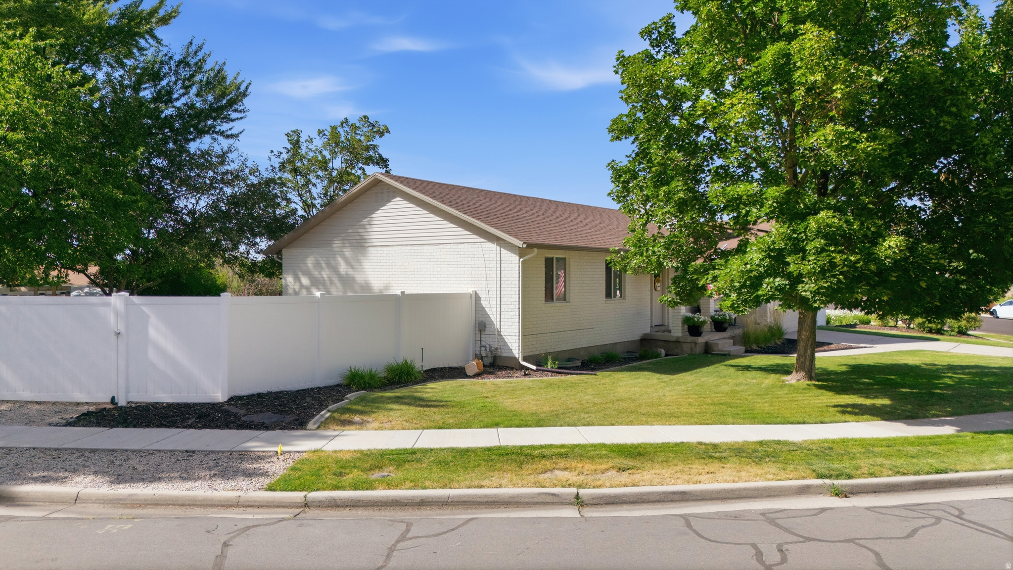 SUNRISE MEADOWS - Residential