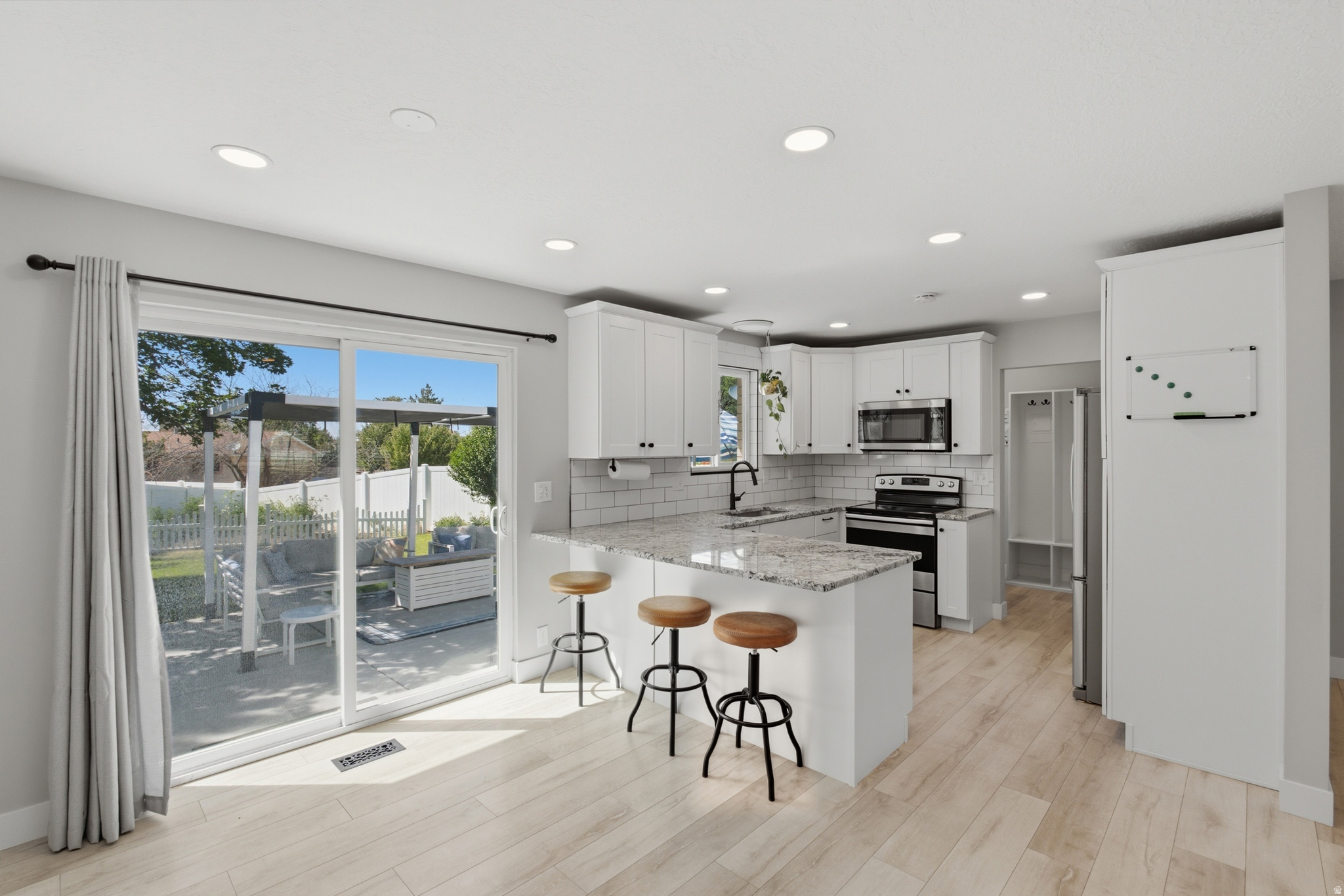 SUNRISE MEADOWS - Residential