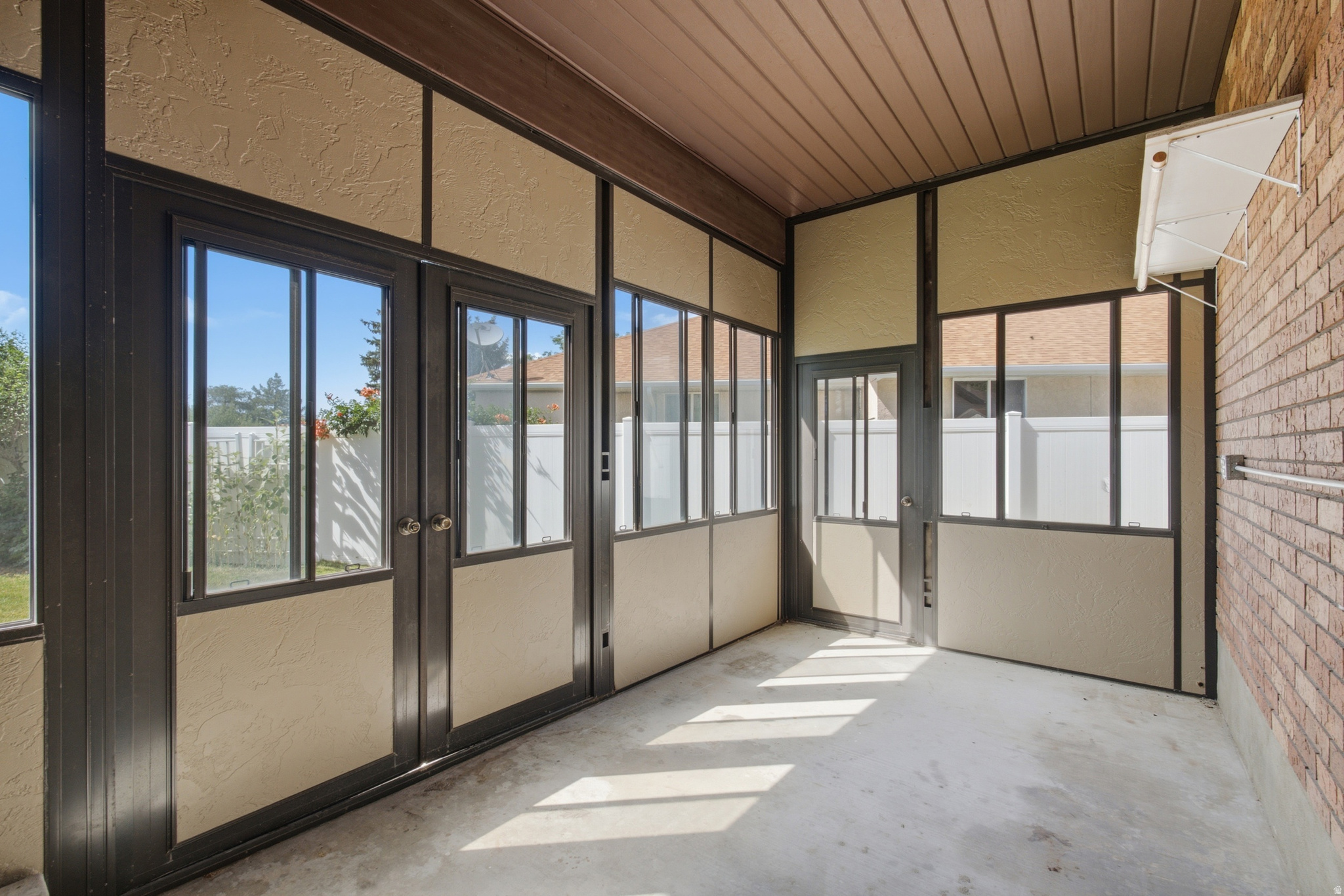 SUNRISE MEADOWS - Residential