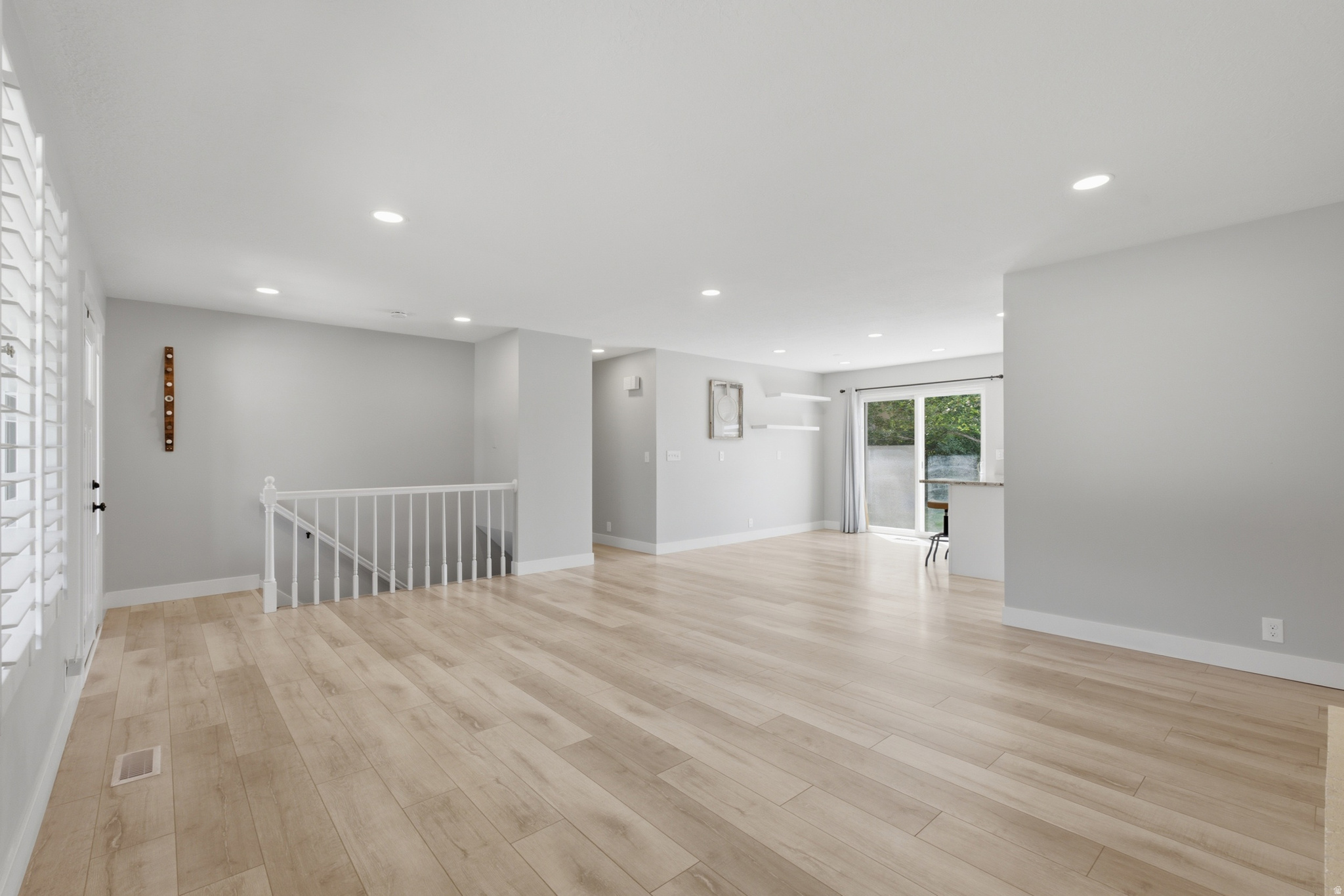 SUNRISE MEADOWS - Residential
