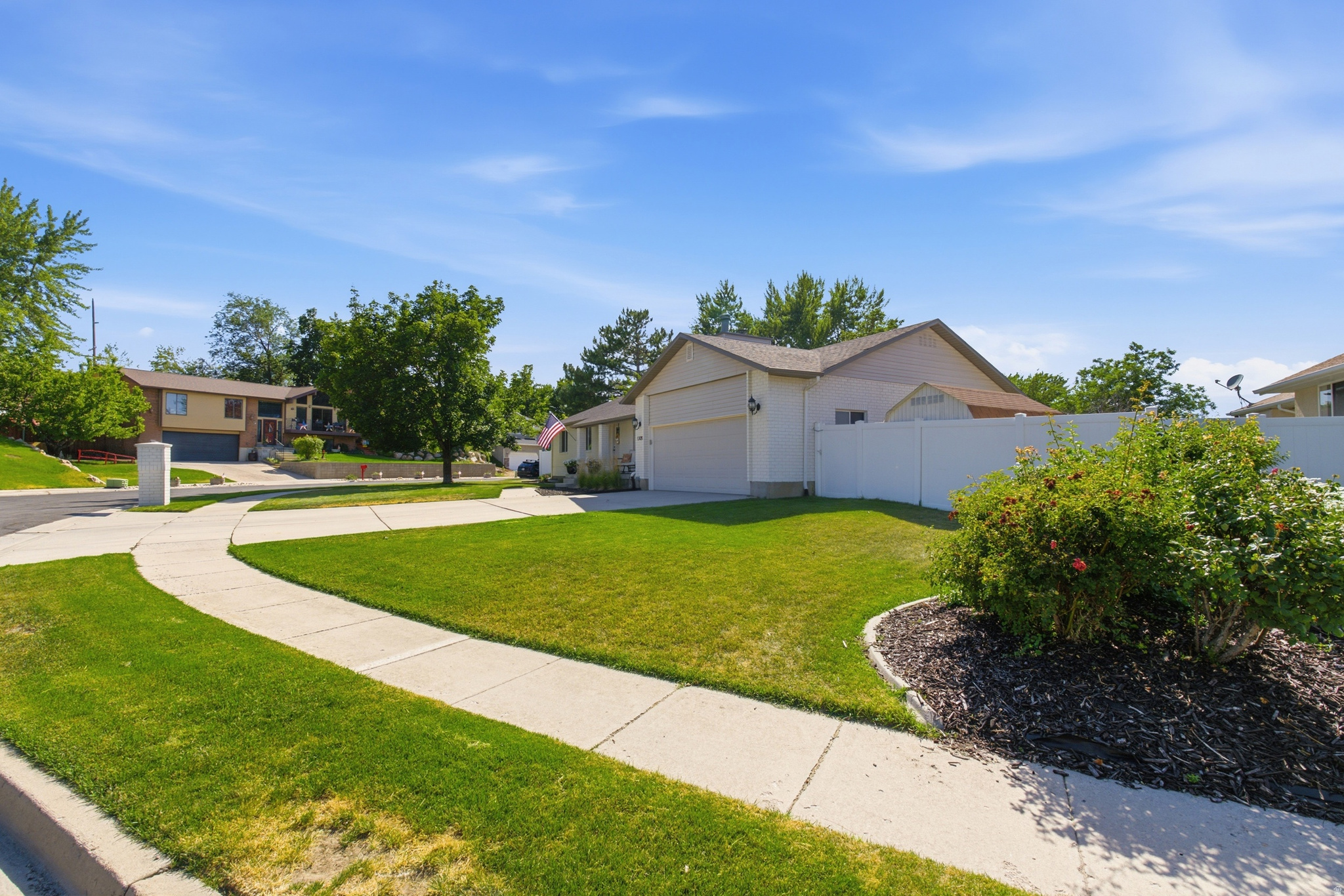 SUNRISE MEADOWS - Residential