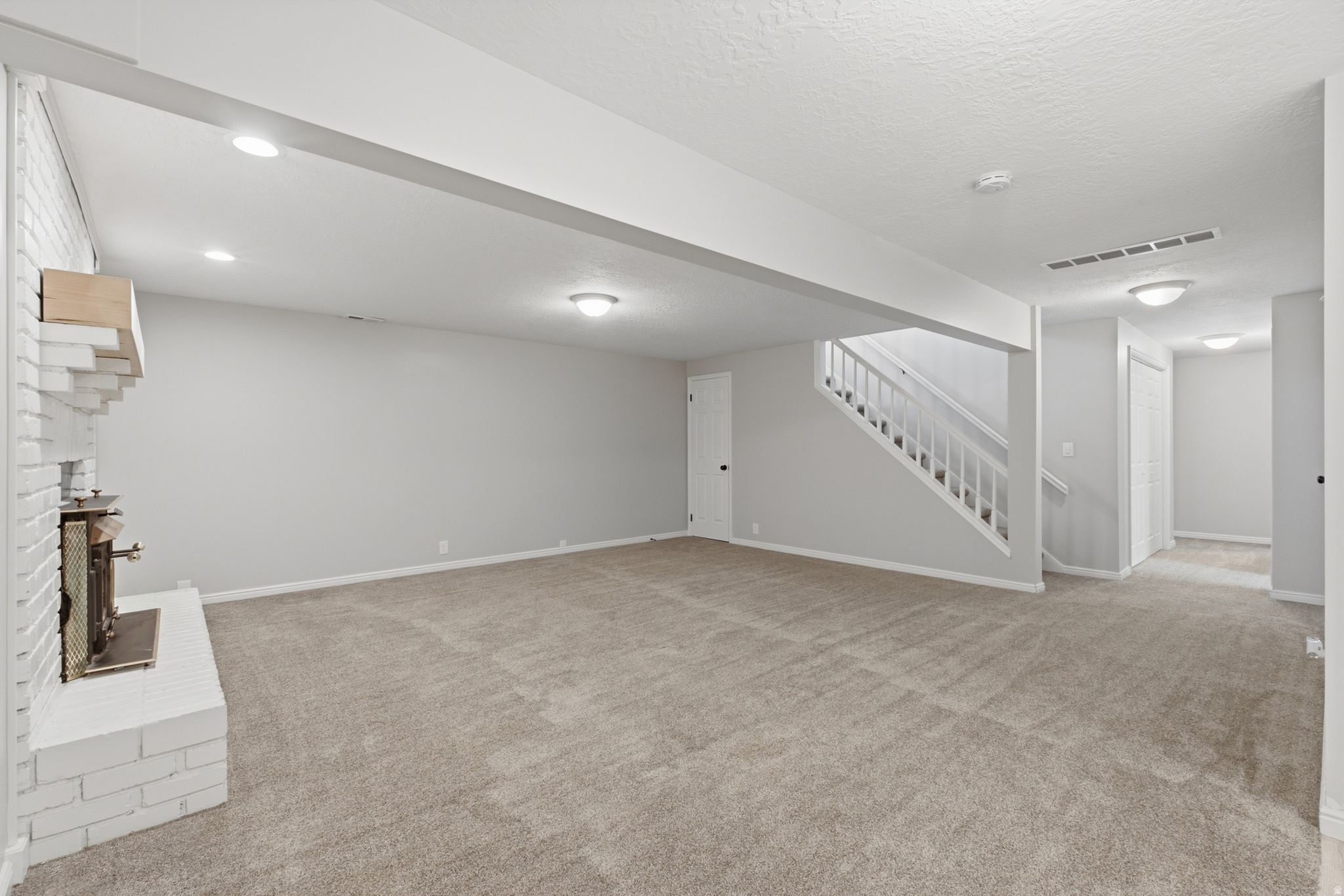 SUNRISE MEADOWS - Residential