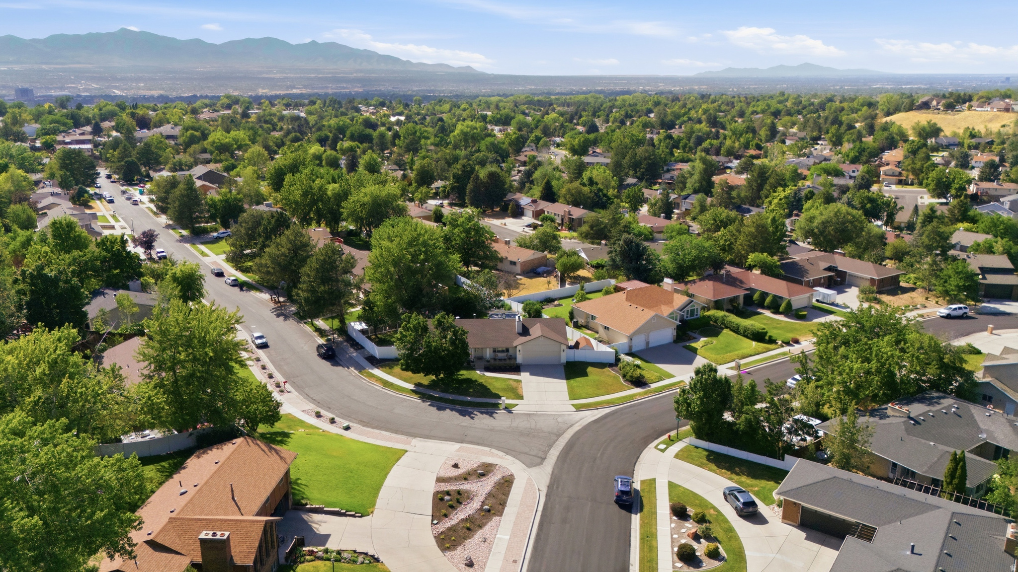 SUNRISE MEADOWS - Residential