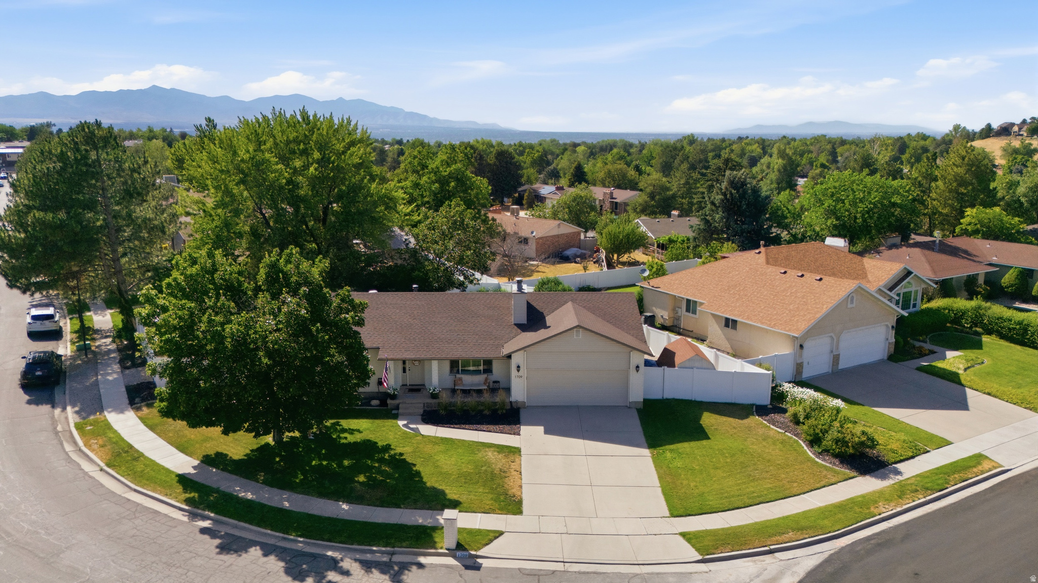 SUNRISE MEADOWS - Residential