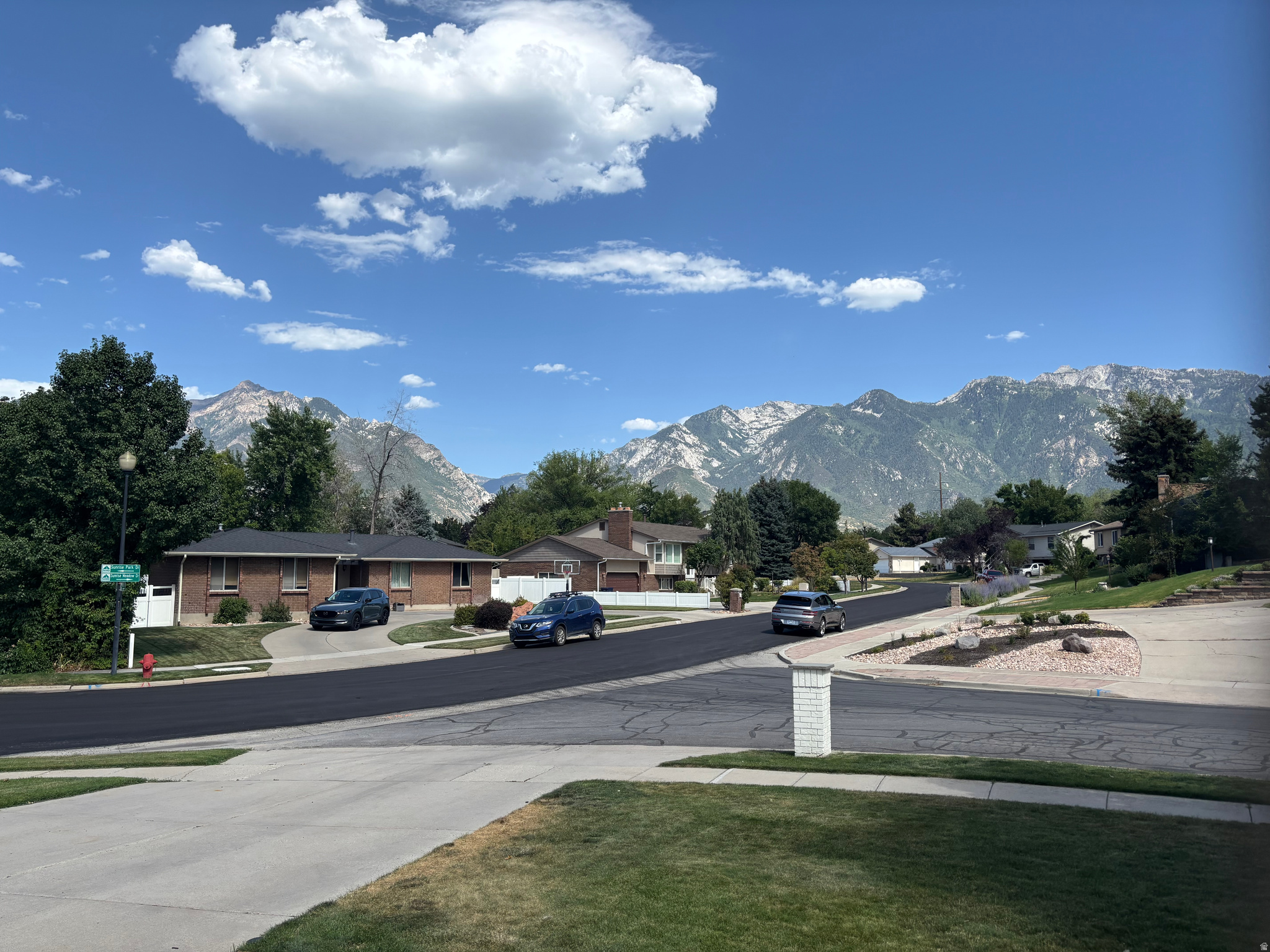 SUNRISE MEADOWS - Residential