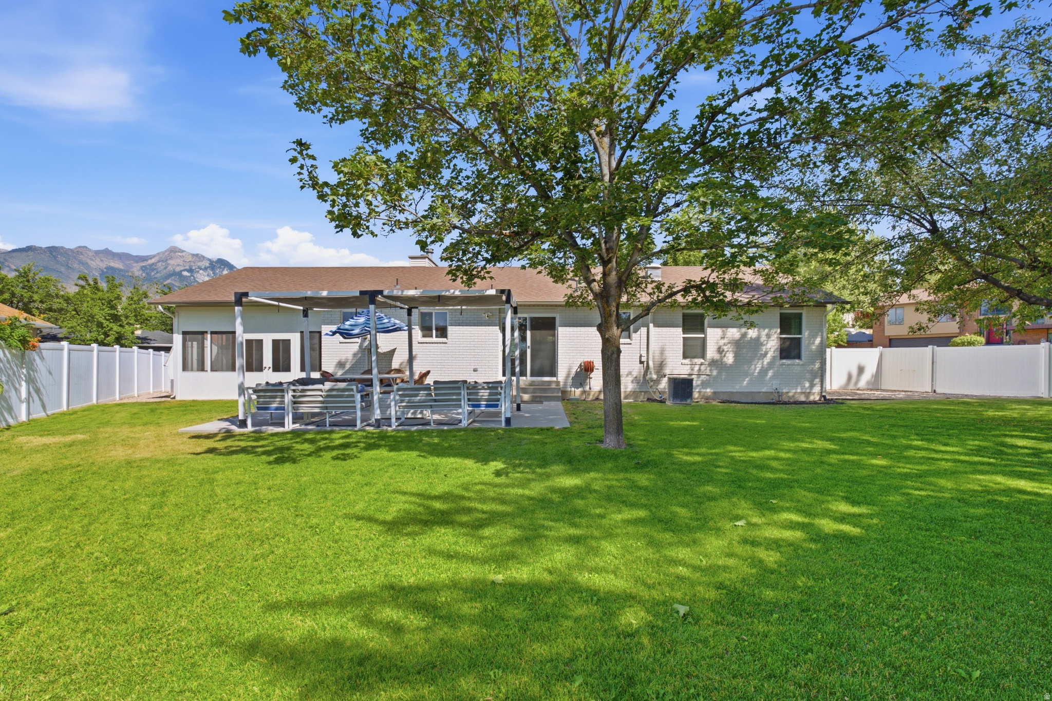 SUNRISE MEADOWS - Residential