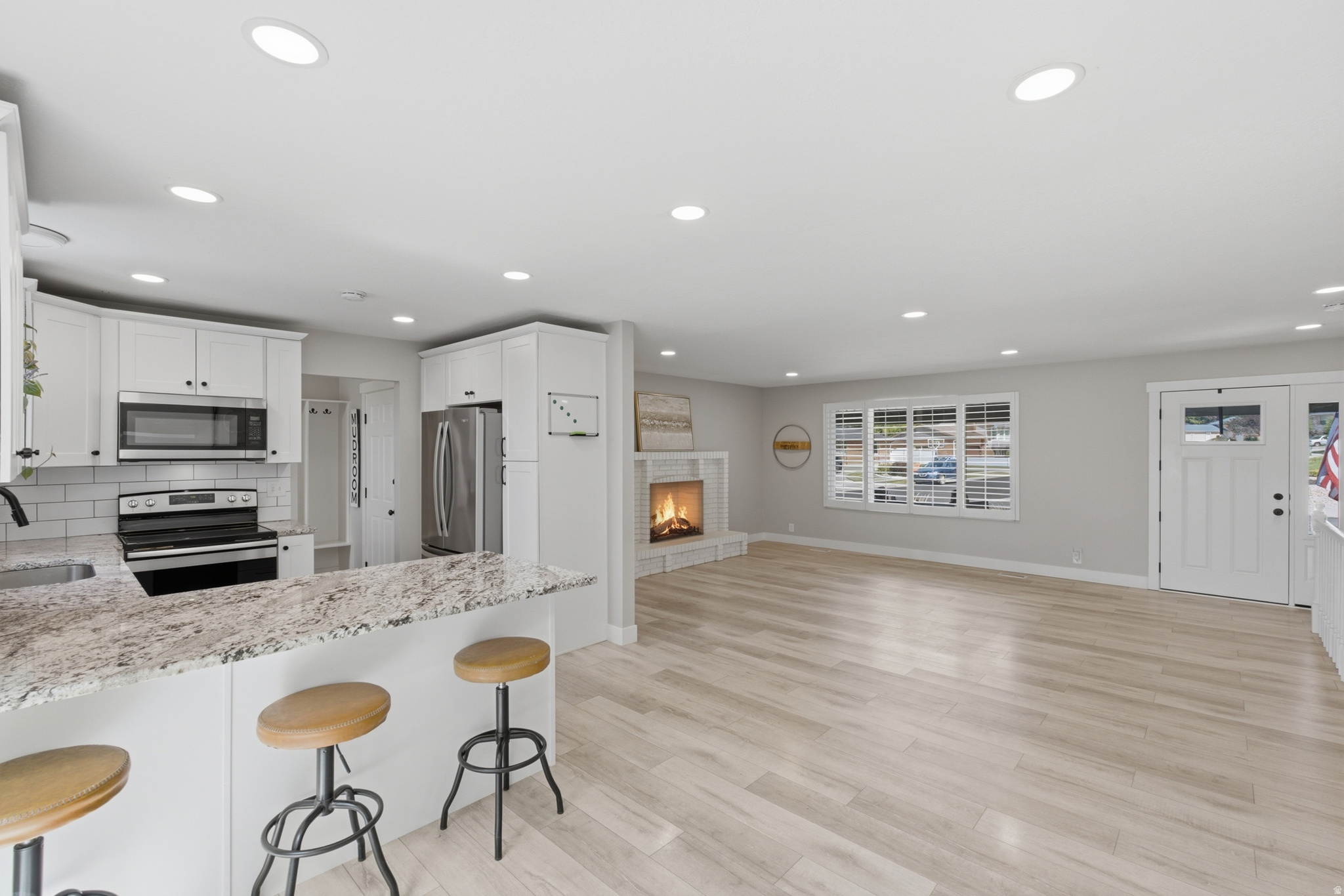 SUNRISE MEADOWS - Residential