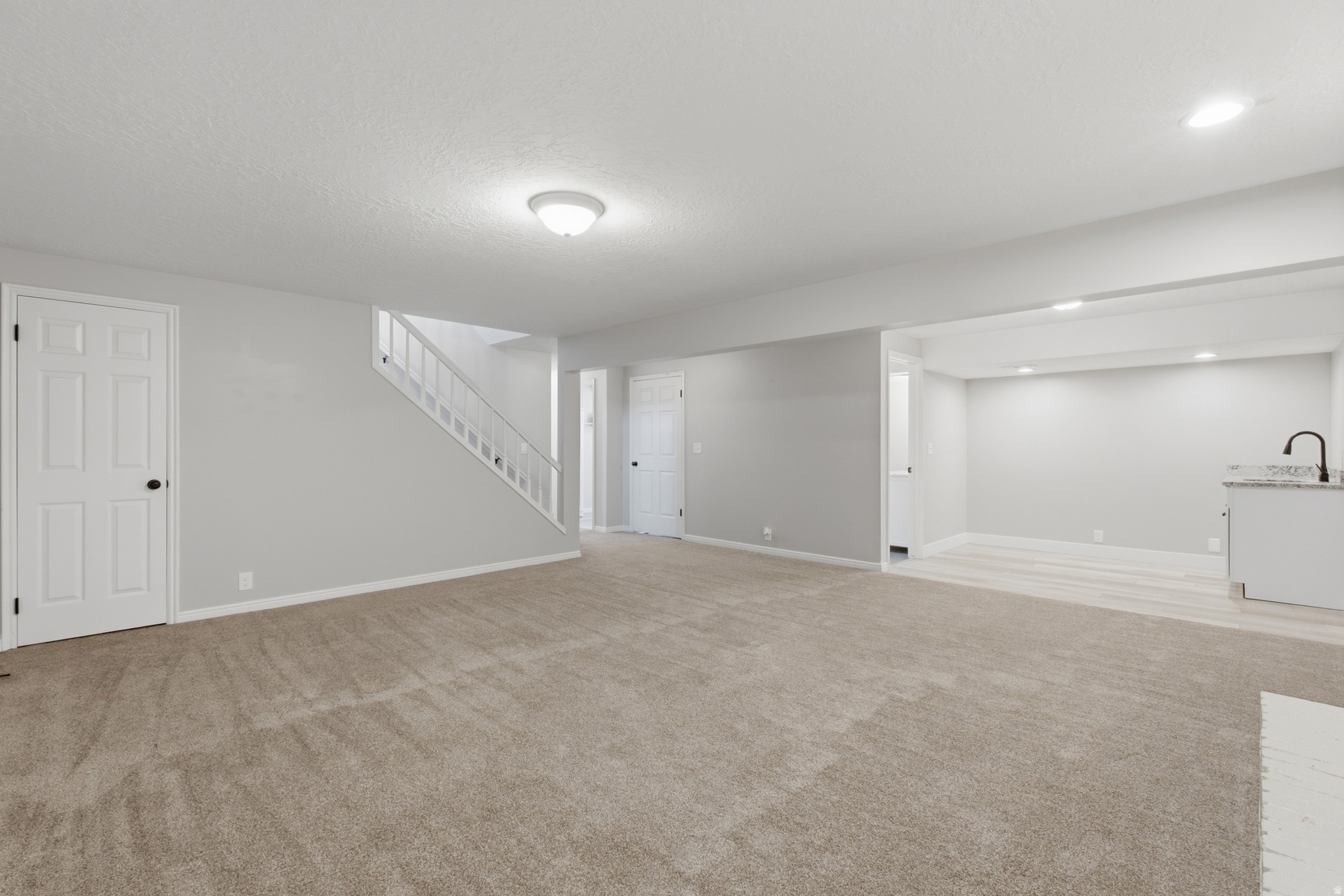 SUNRISE MEADOWS - Residential