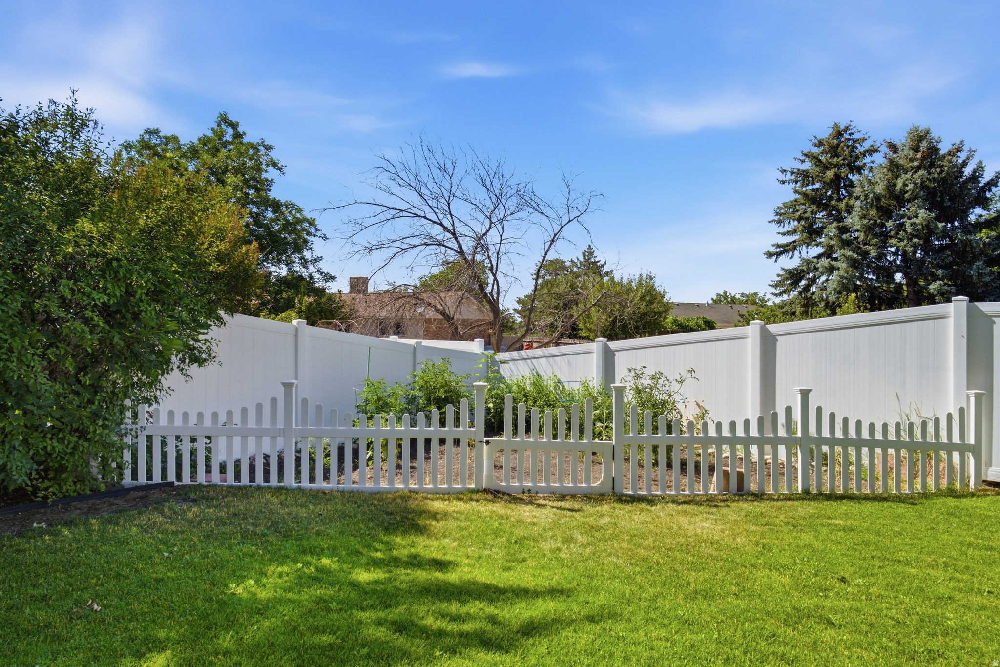 SUNRISE MEADOWS - Residential