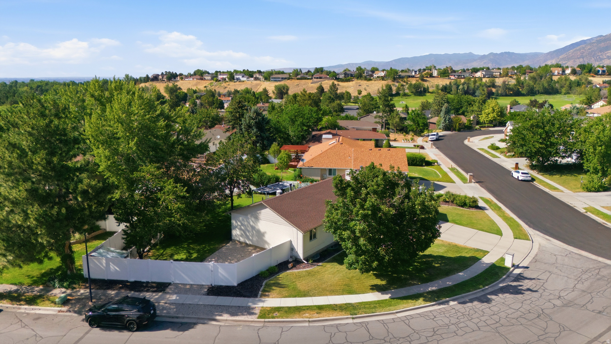 SUNRISE MEADOWS - Residential