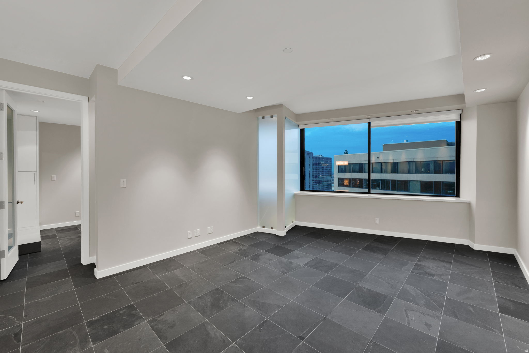 AMERICAN TOWERS - Residential