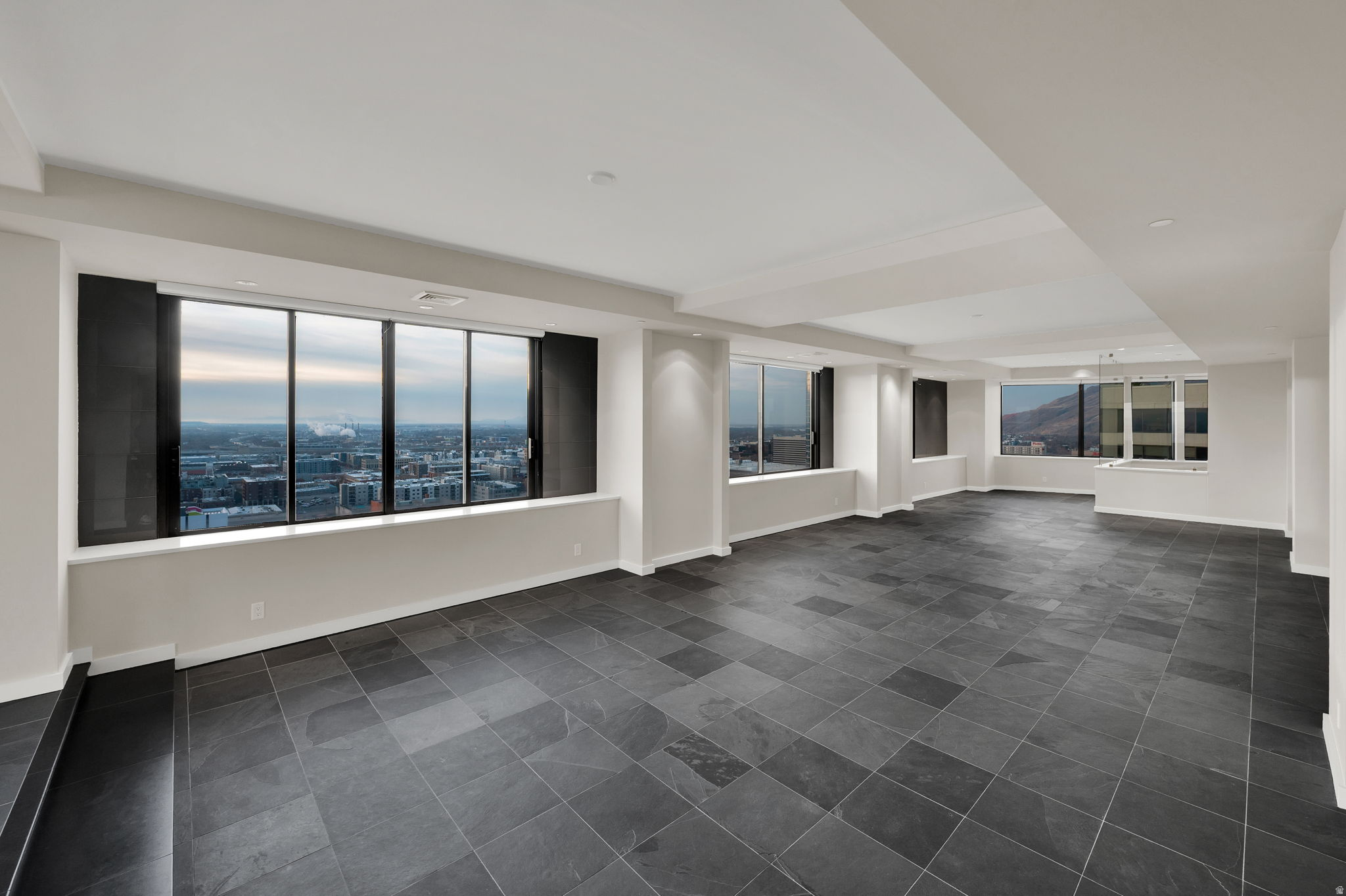 AMERICAN TOWERS - Residential