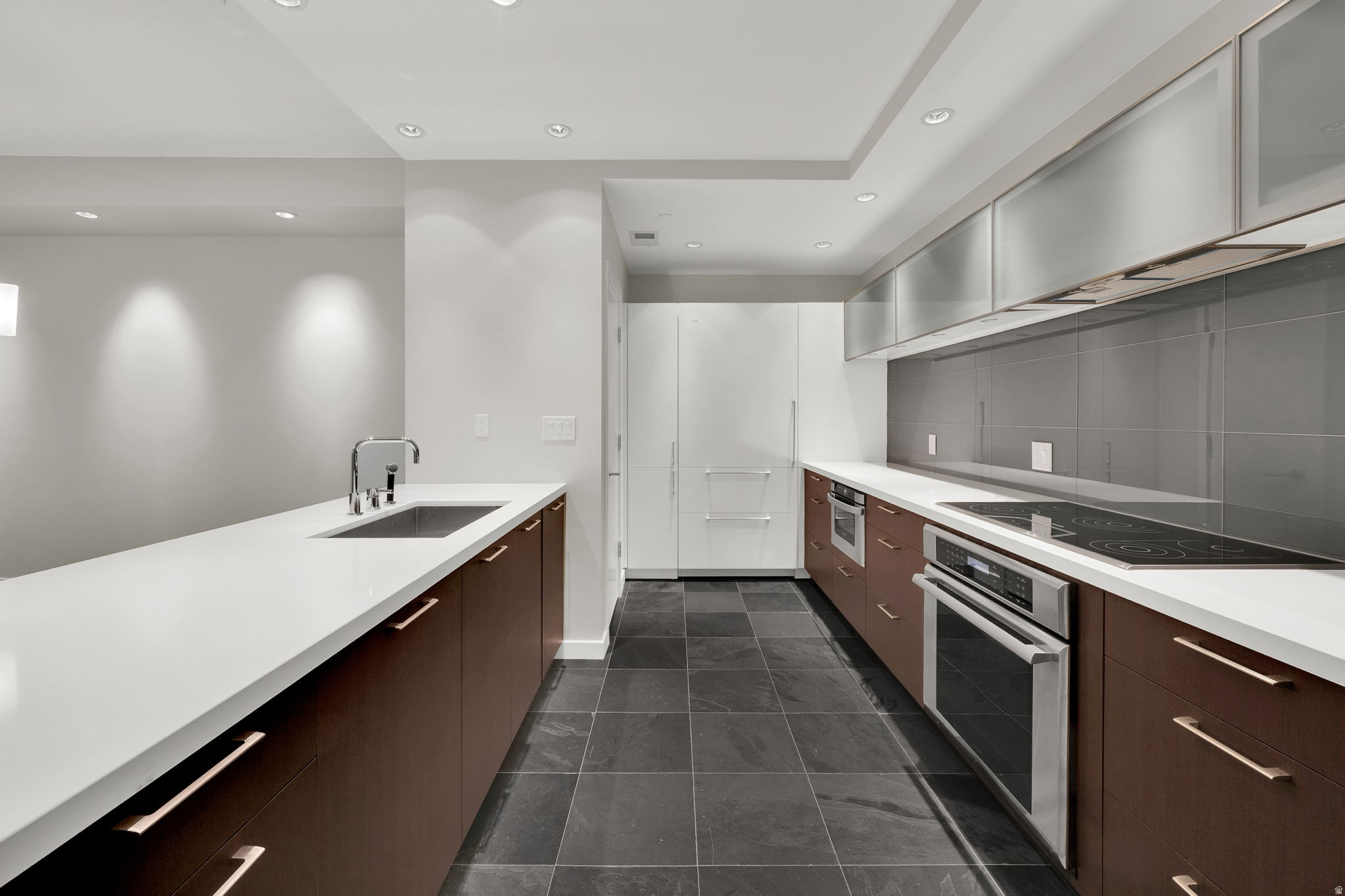 AMERICAN TOWERS - Residential