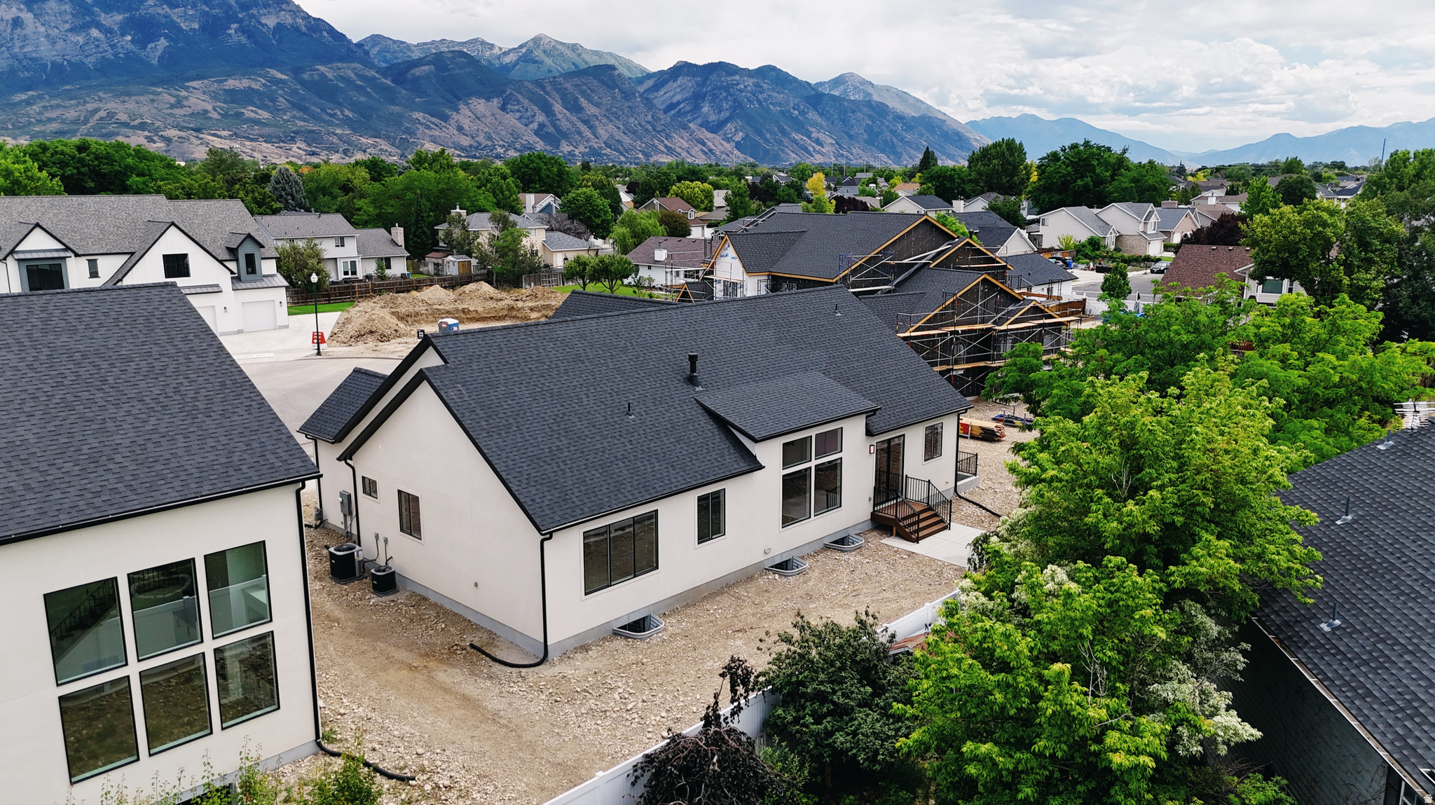 BELMONT WEST - Residential