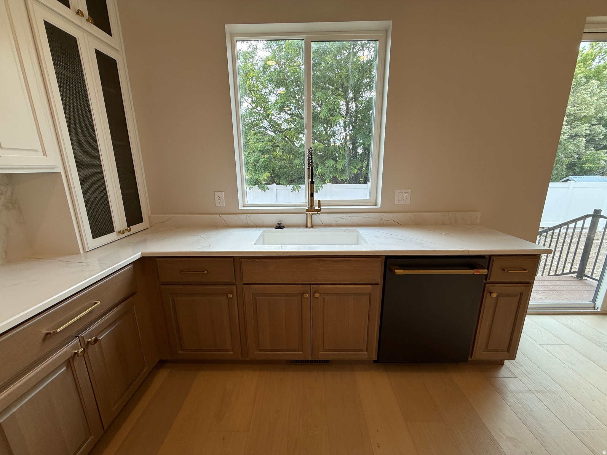 BELMONT WEST - Residential