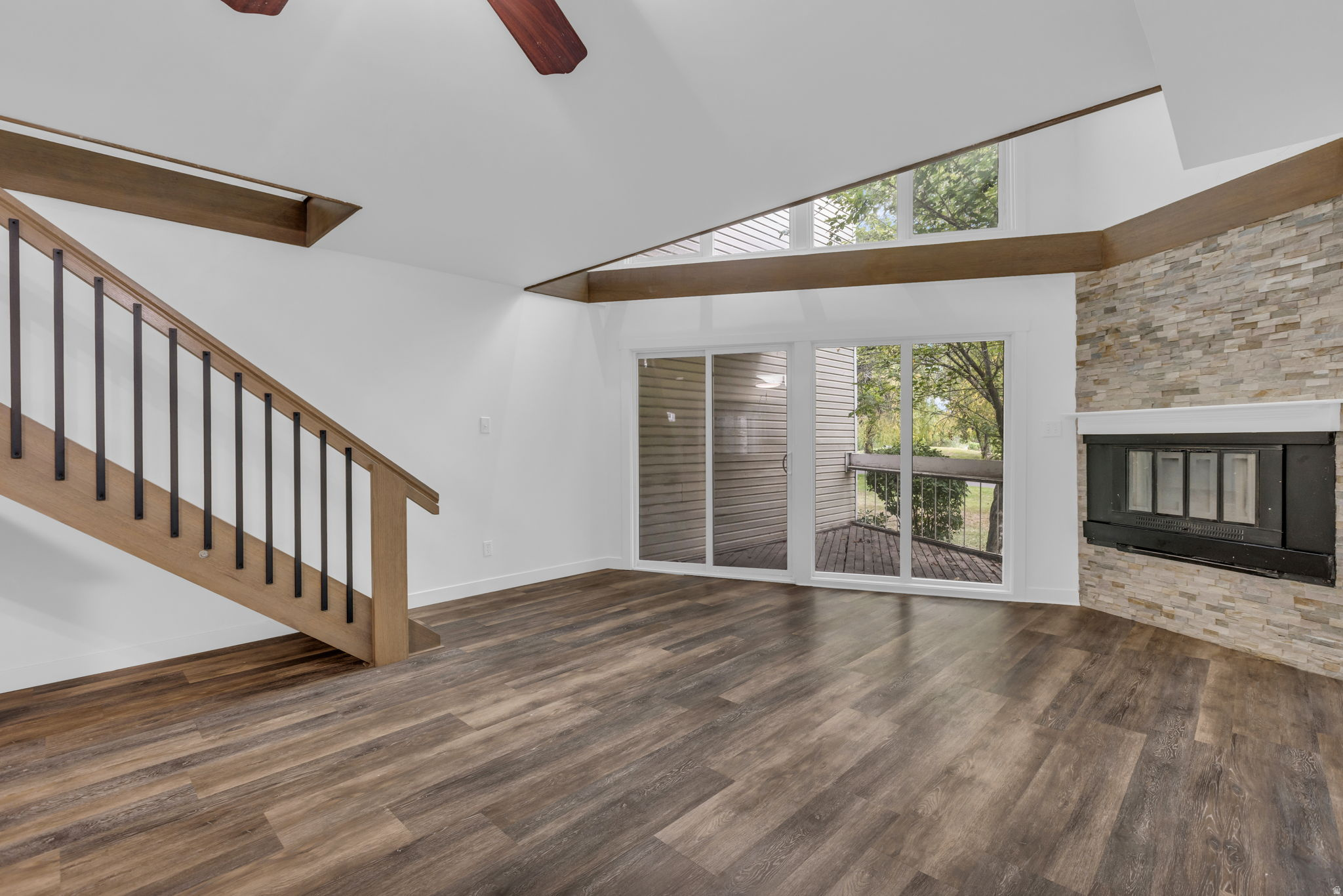 APPLEGATE CONDM PHAS - Residential