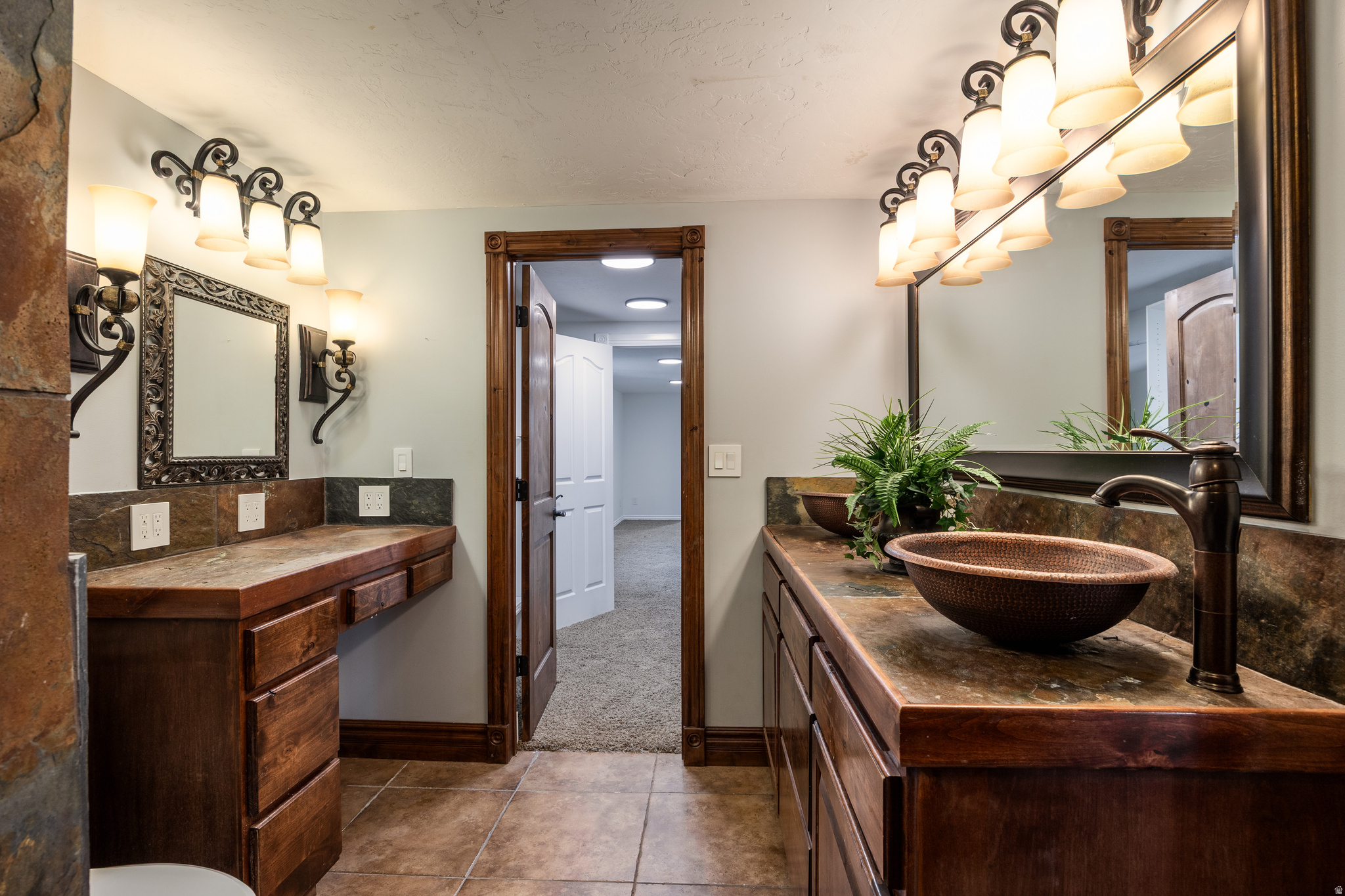 NORTH OAKS COVE - Residential