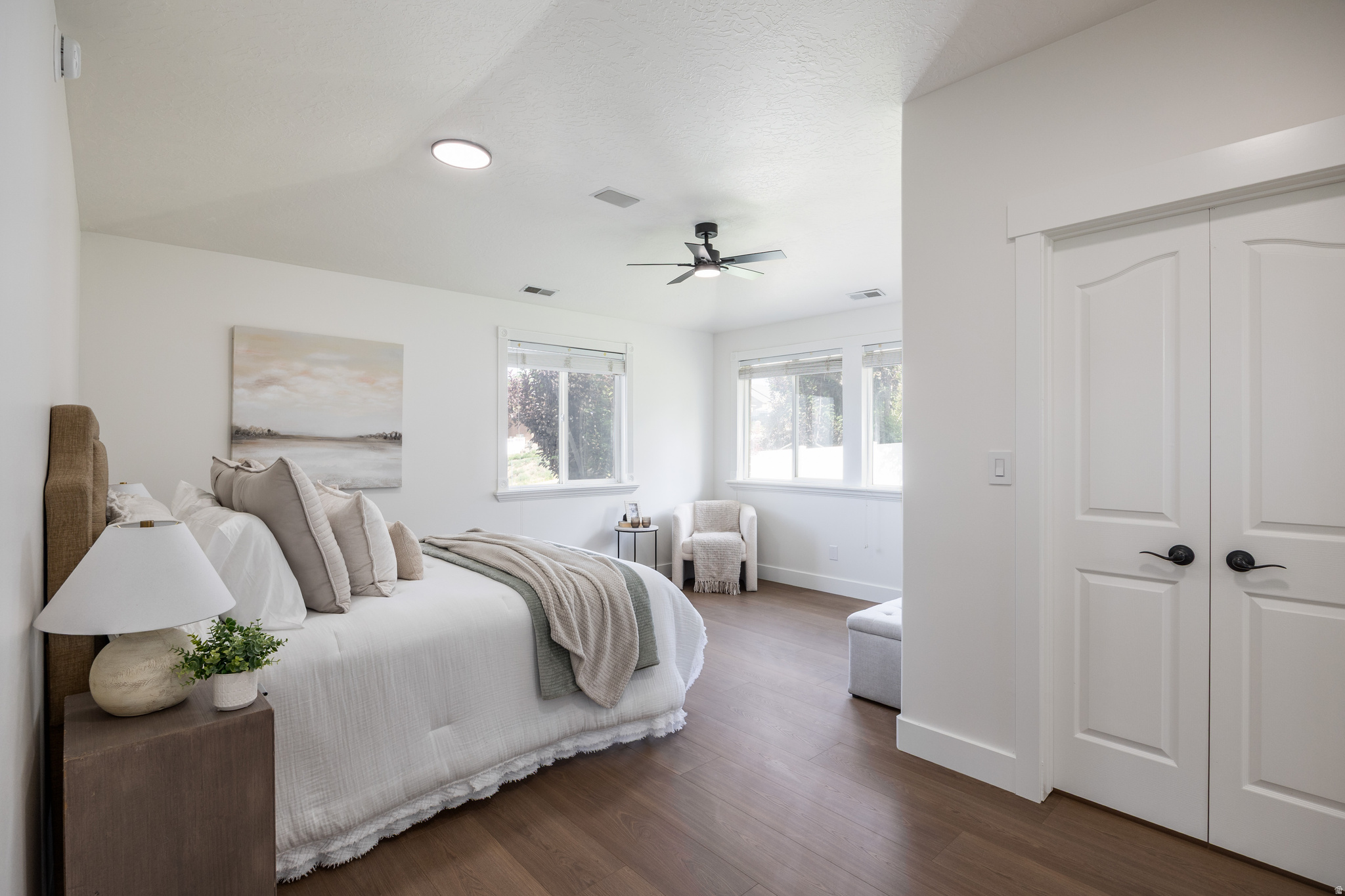 NORTH OAKS COVE - Residential