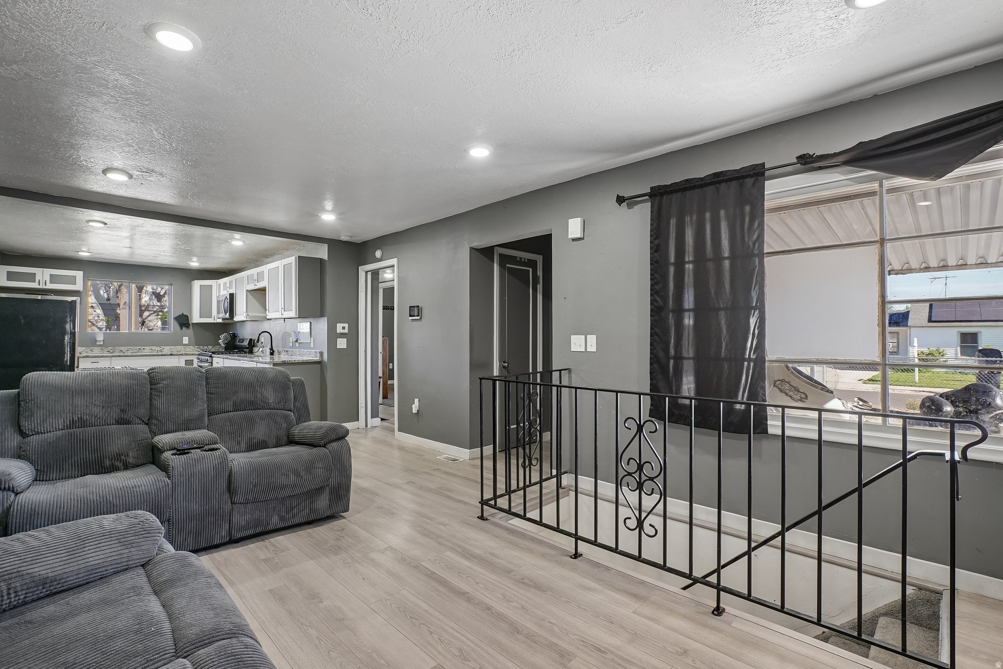 KEARNS TOWNSITE - Residential