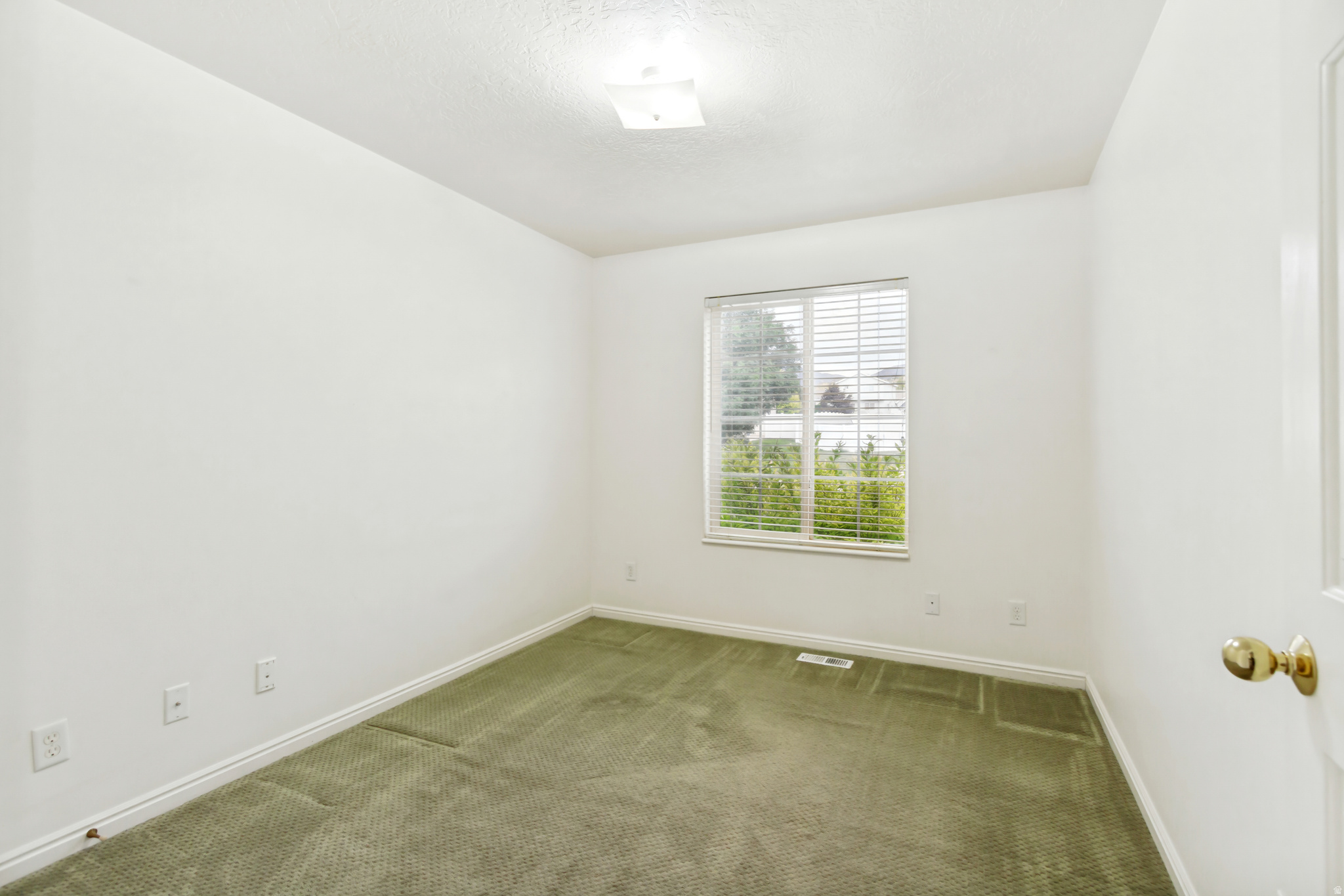 SADDLE BROOK ESTATES - Residential