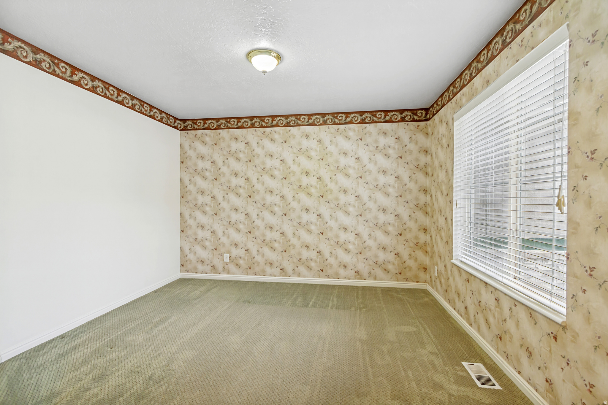 SADDLE BROOK ESTATES - Residential