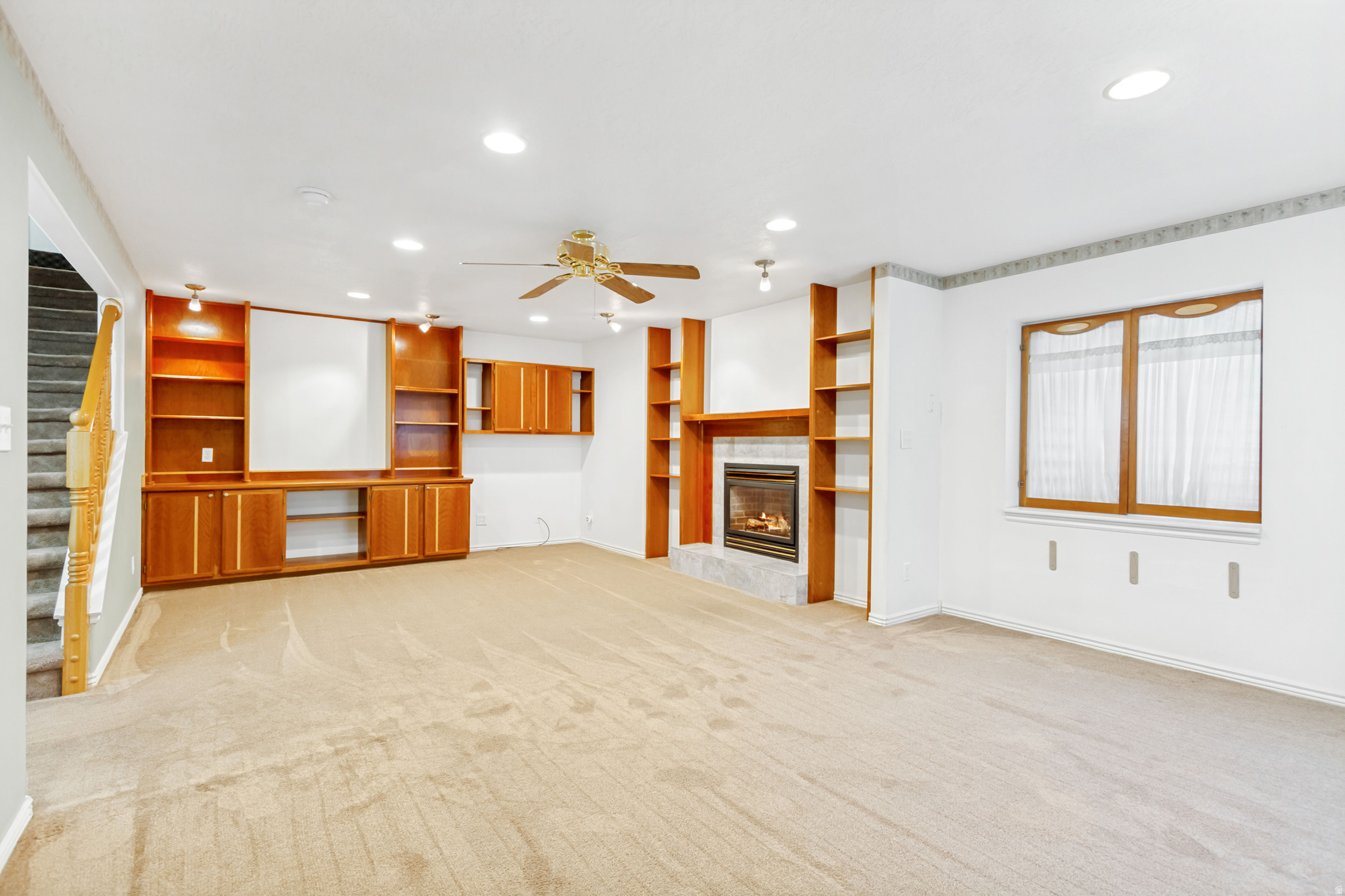 SADDLE BROOK ESTATES - Residential