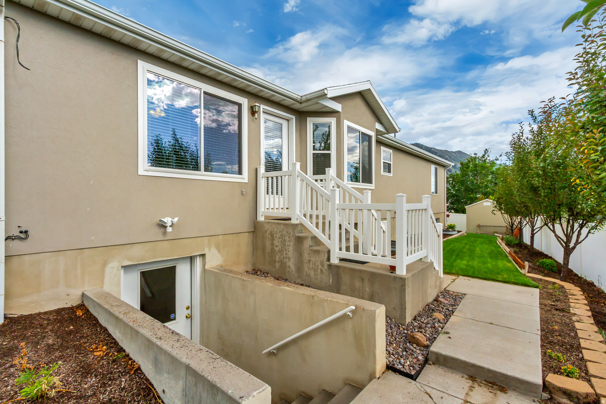 SADDLE BROOK ESTATES - Residential