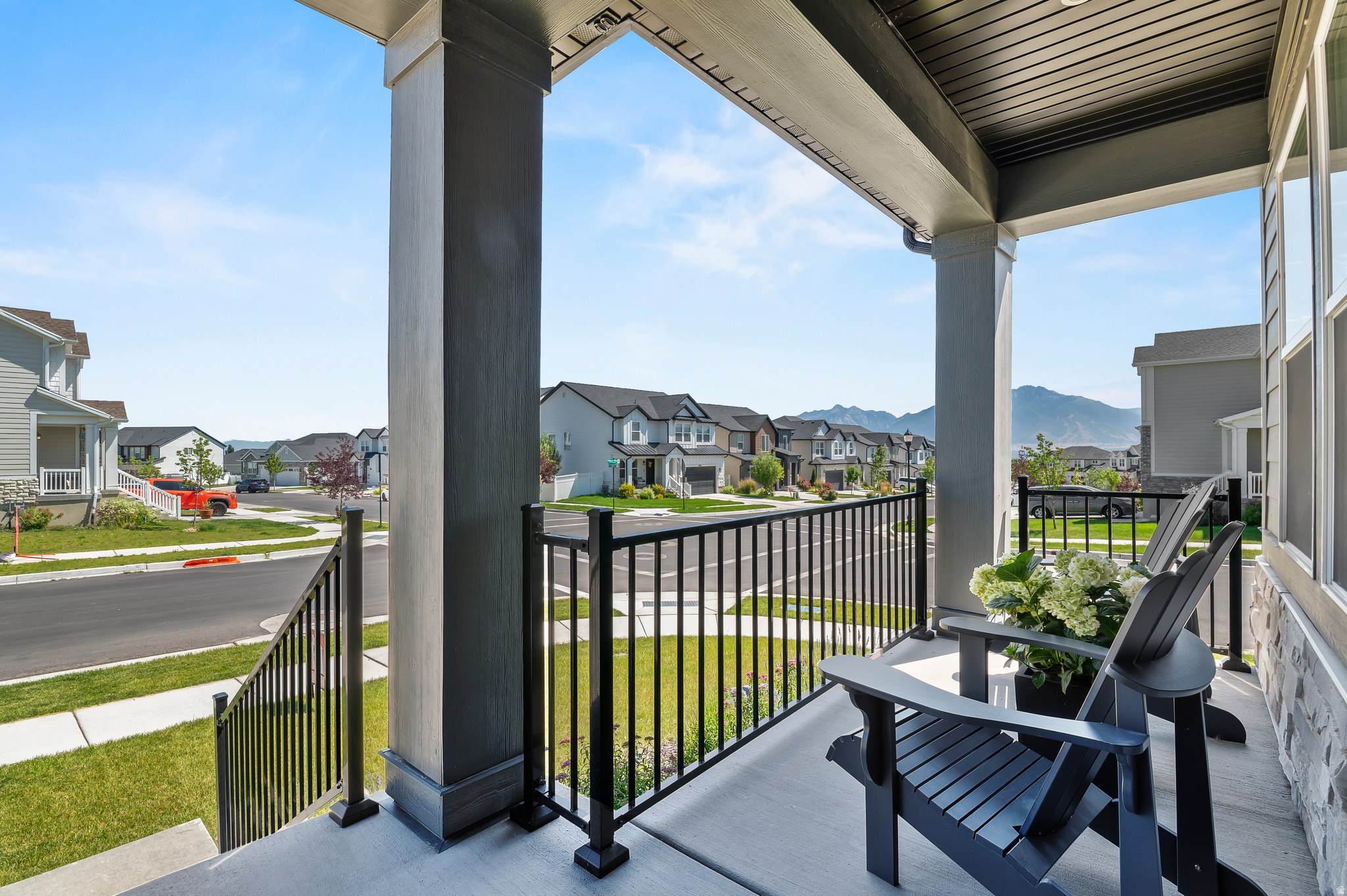 MOUNTAIN RIDGE - Residential