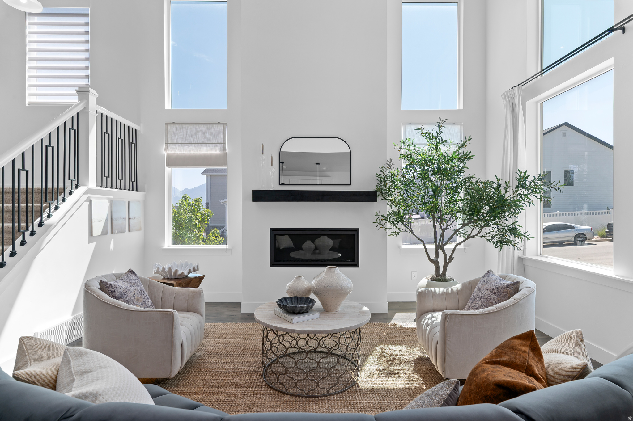 MOUNTAIN RIDGE - Residential