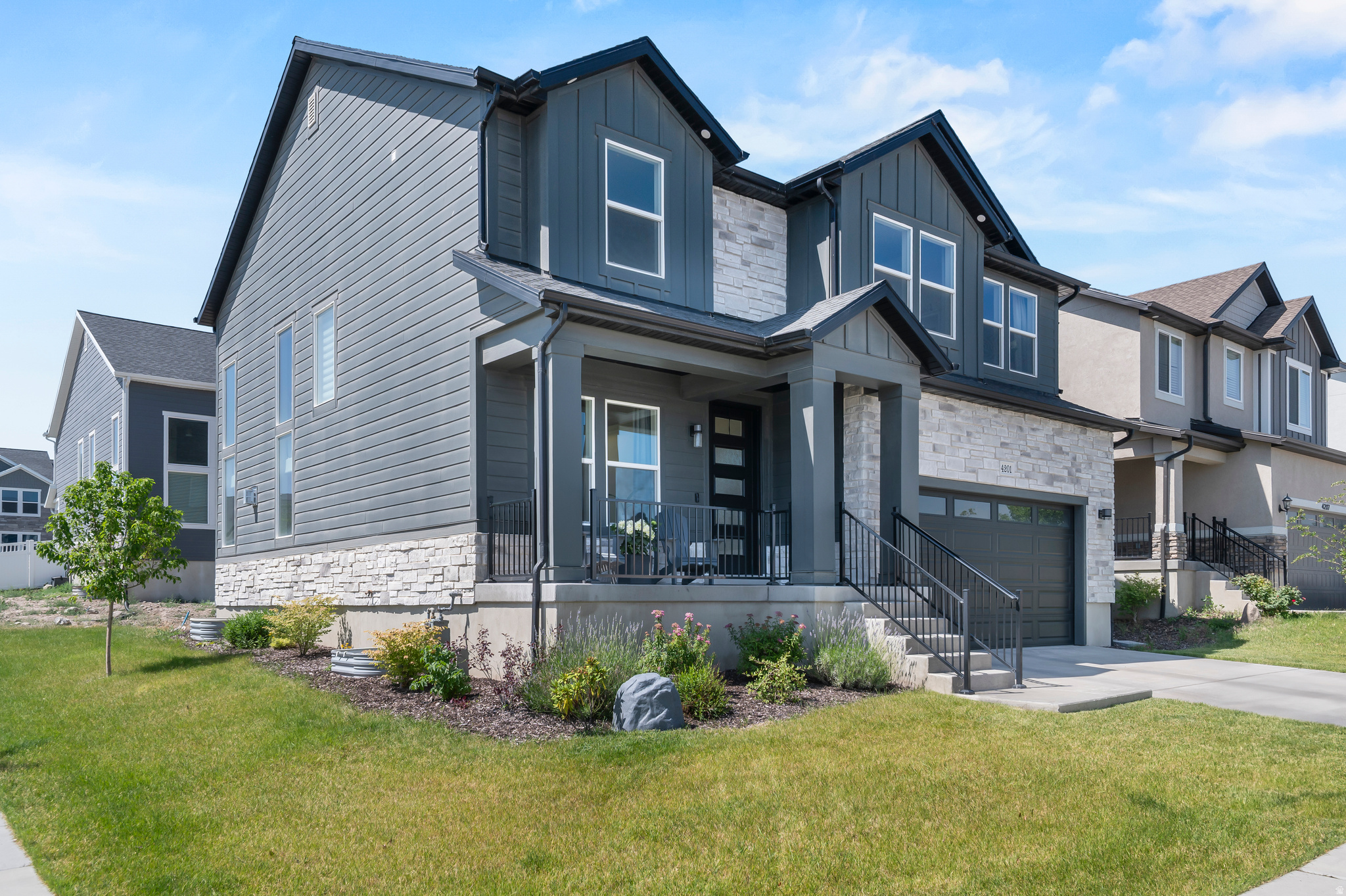 MOUNTAIN RIDGE - Residential