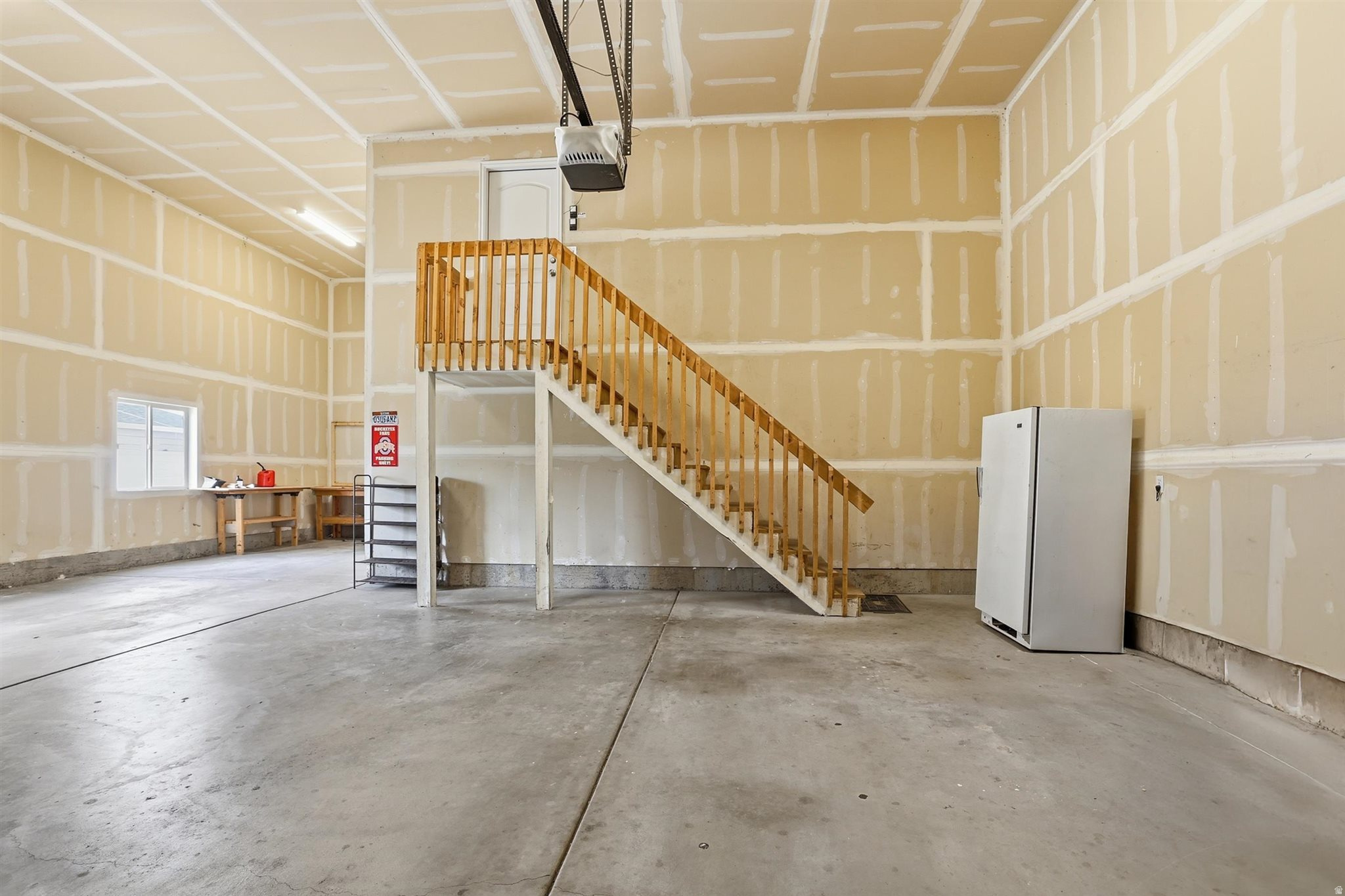FARMINGTON RANCHES - Residential