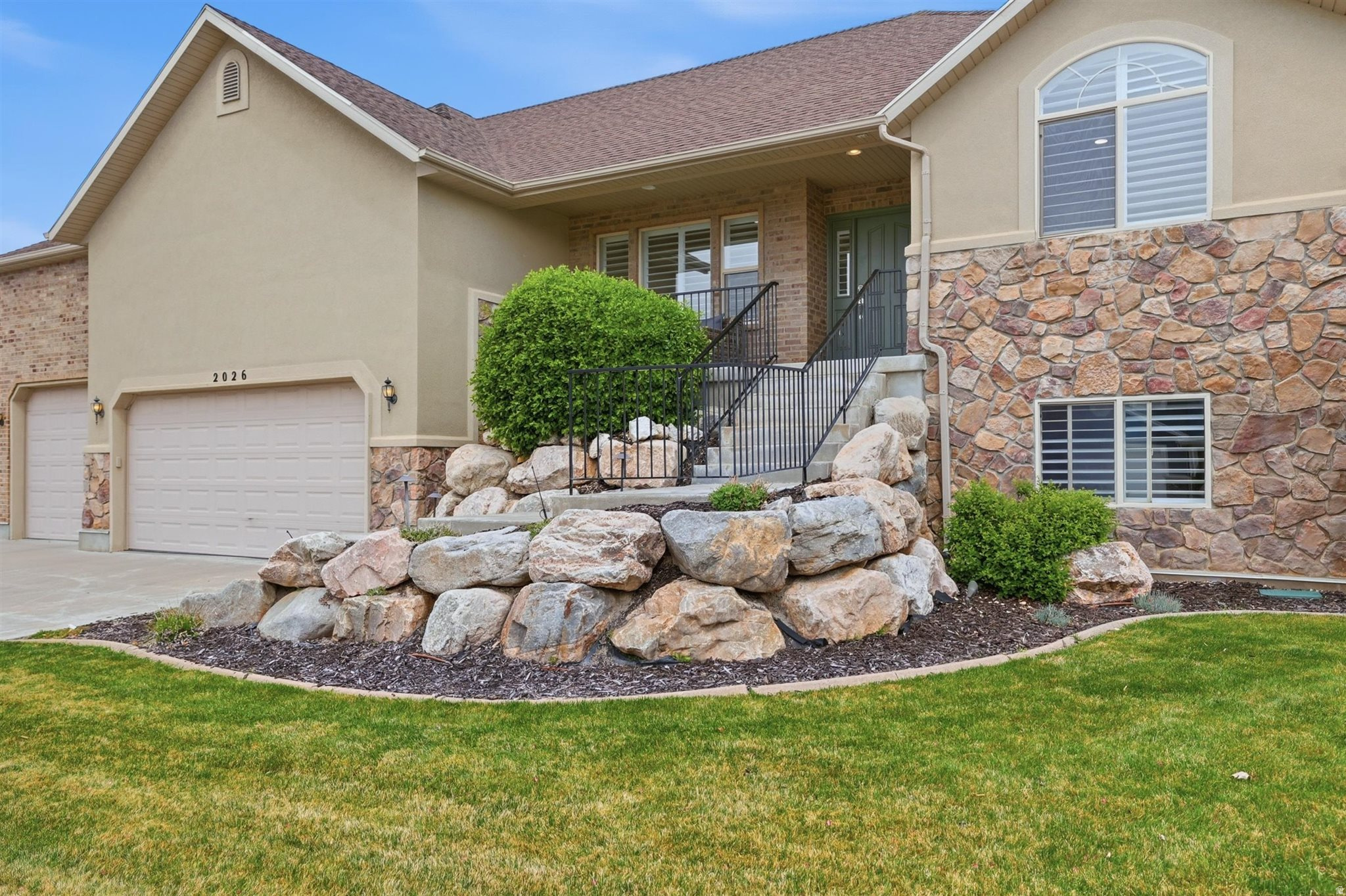 FARMINGTON RANCHES - Residential