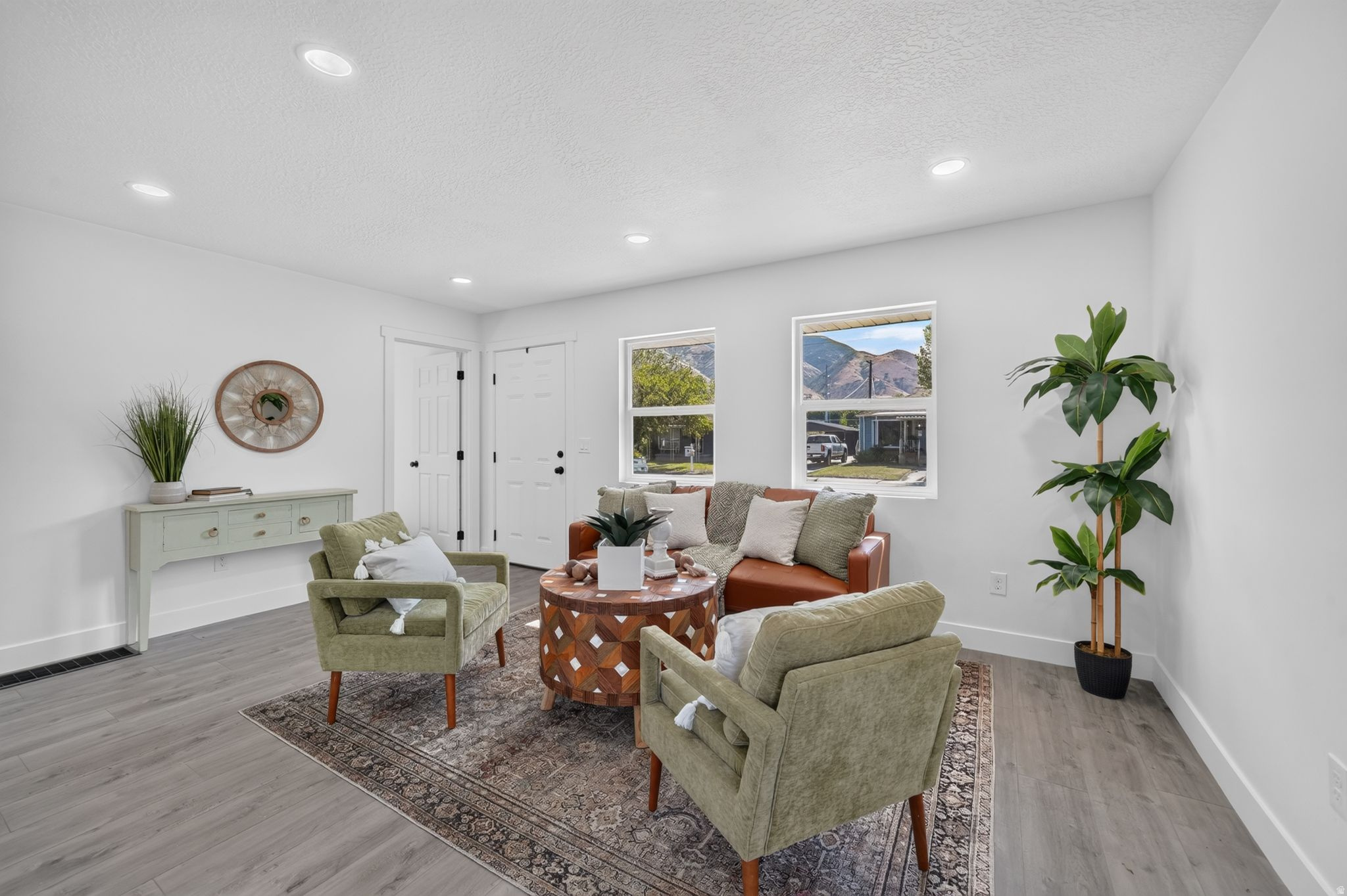 BROOKSIDE - Residential