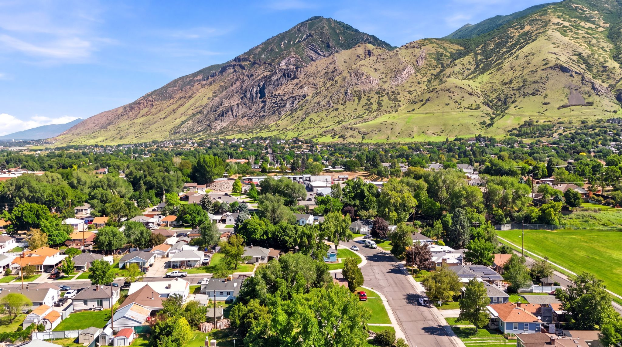 BROOKSIDE - Residential