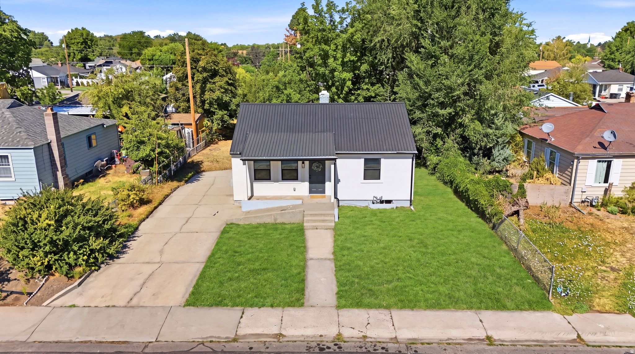 BROOKSIDE - Residential