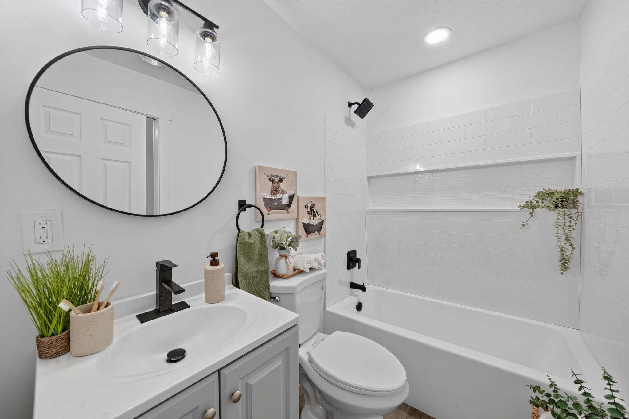 BROOKSIDE - Residential