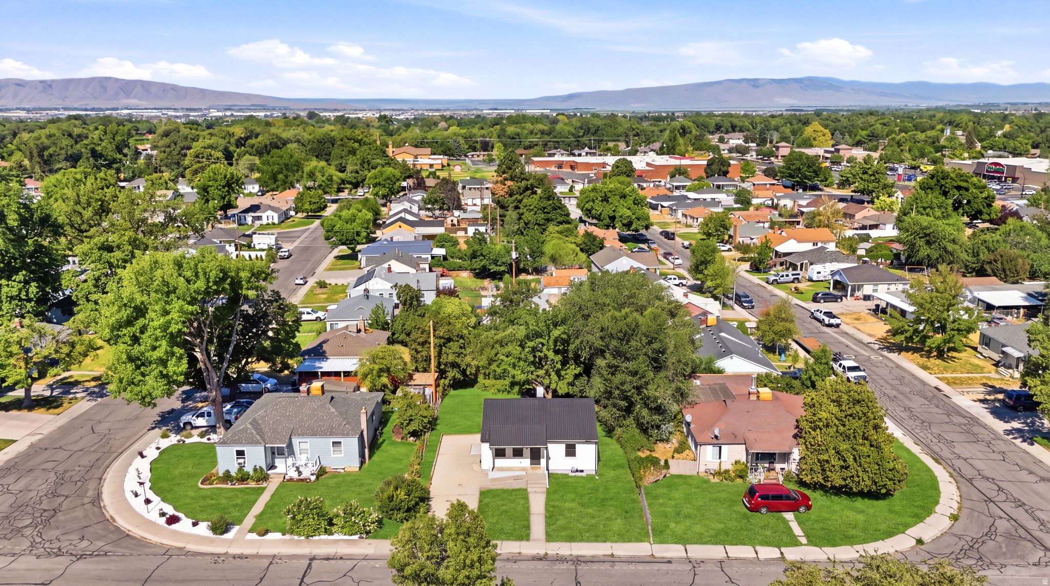 BROOKSIDE - Residential
