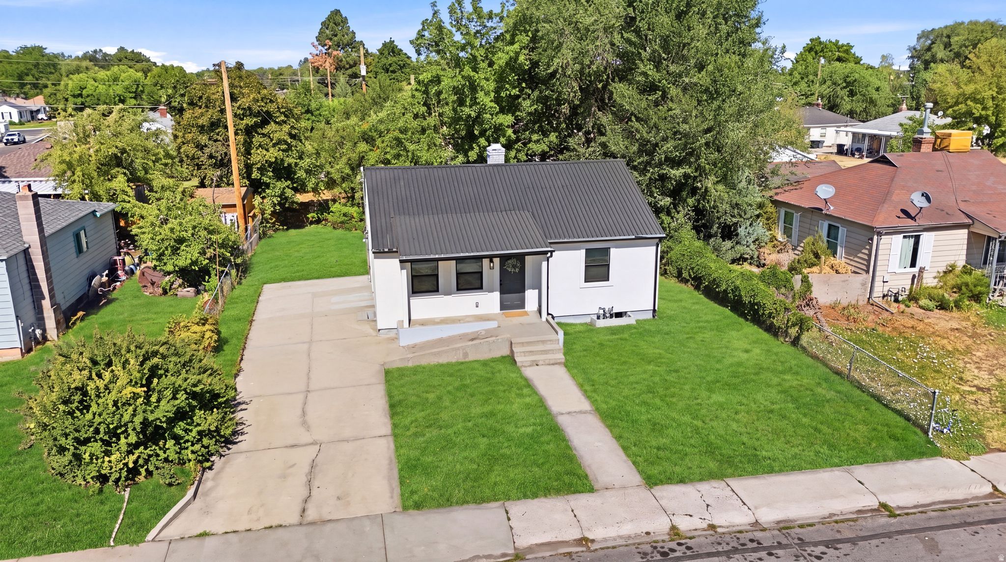 BROOKSIDE - Residential
