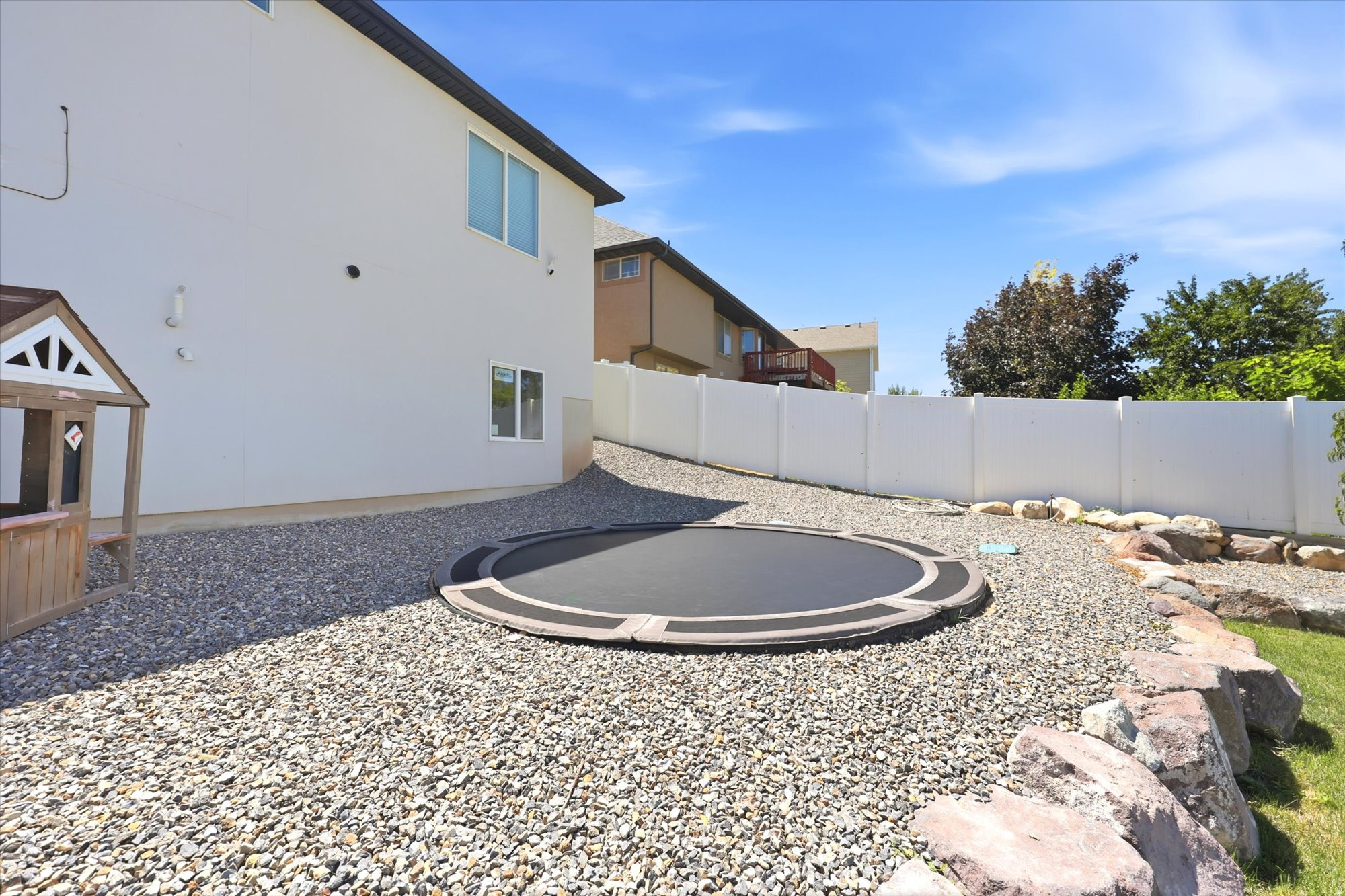 EASTSIDE ESTATES - Residential