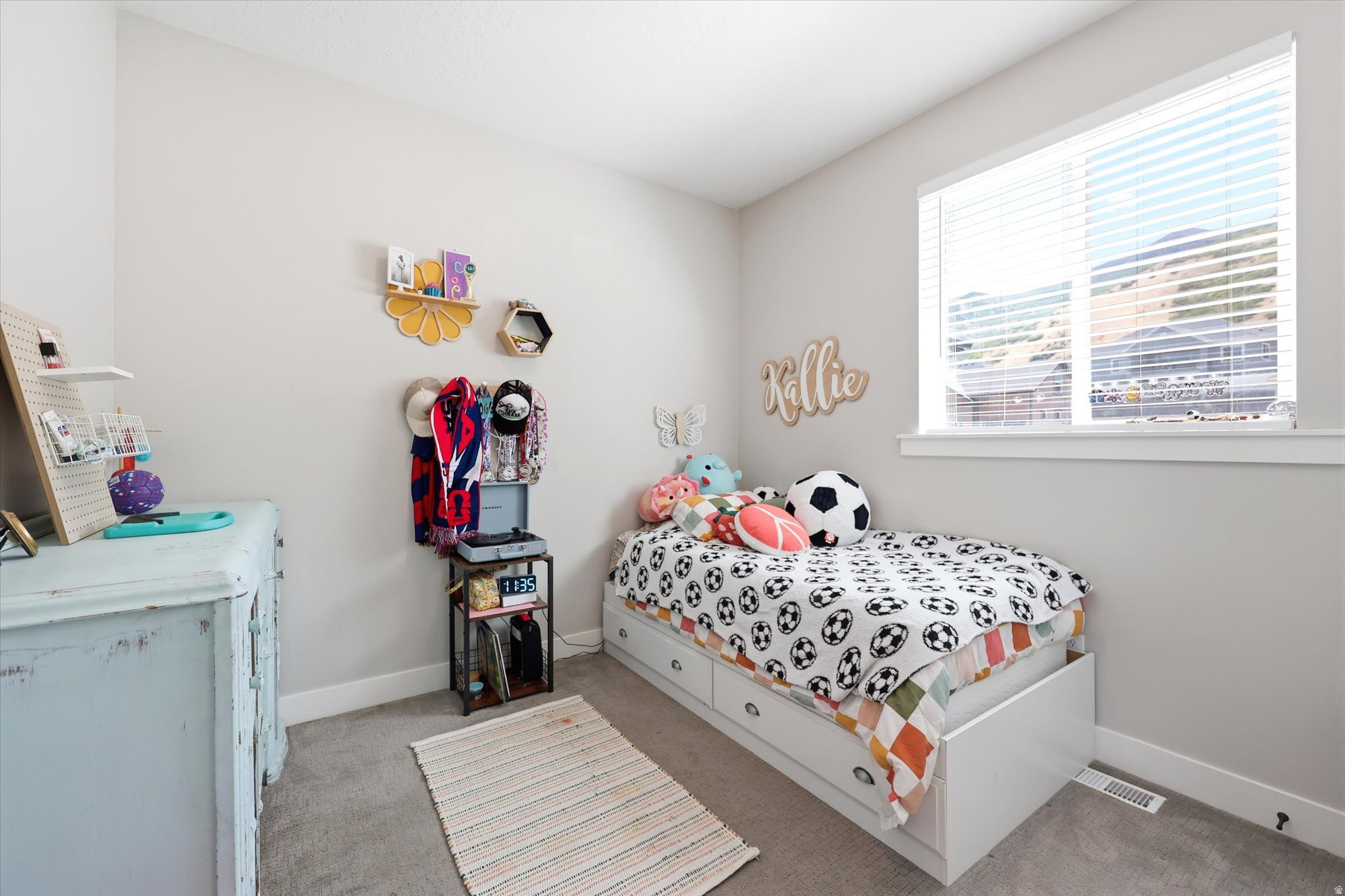 EASTSIDE ESTATES - Residential
