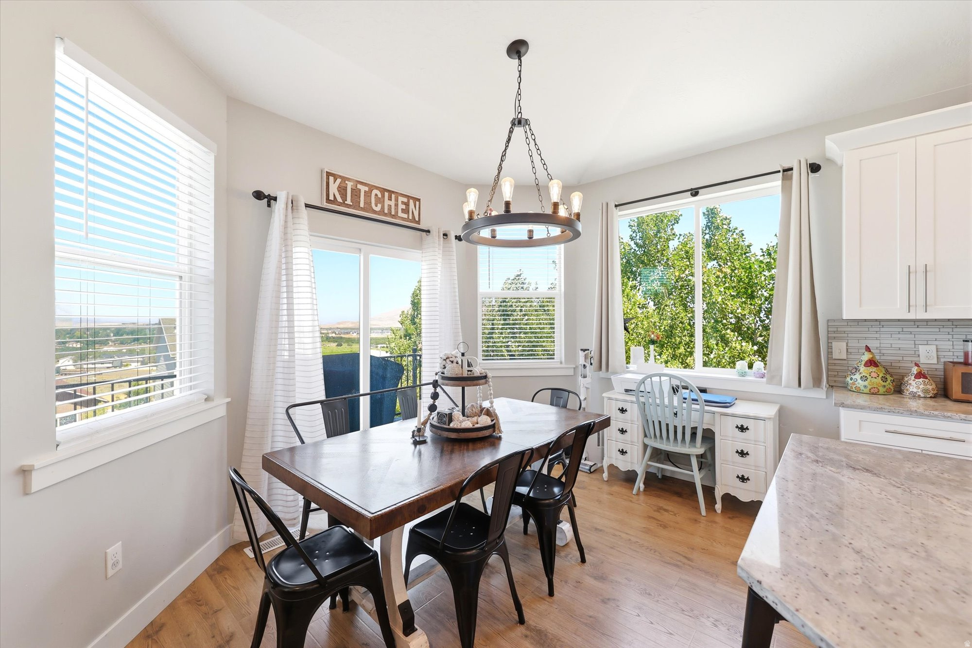 EASTSIDE ESTATES - Residential