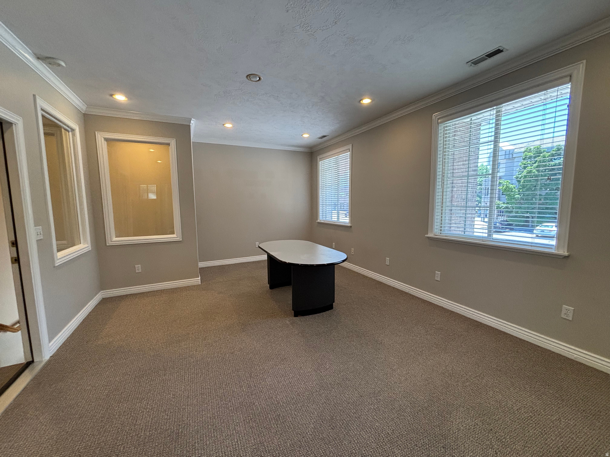 PARK - Commercial Sale
