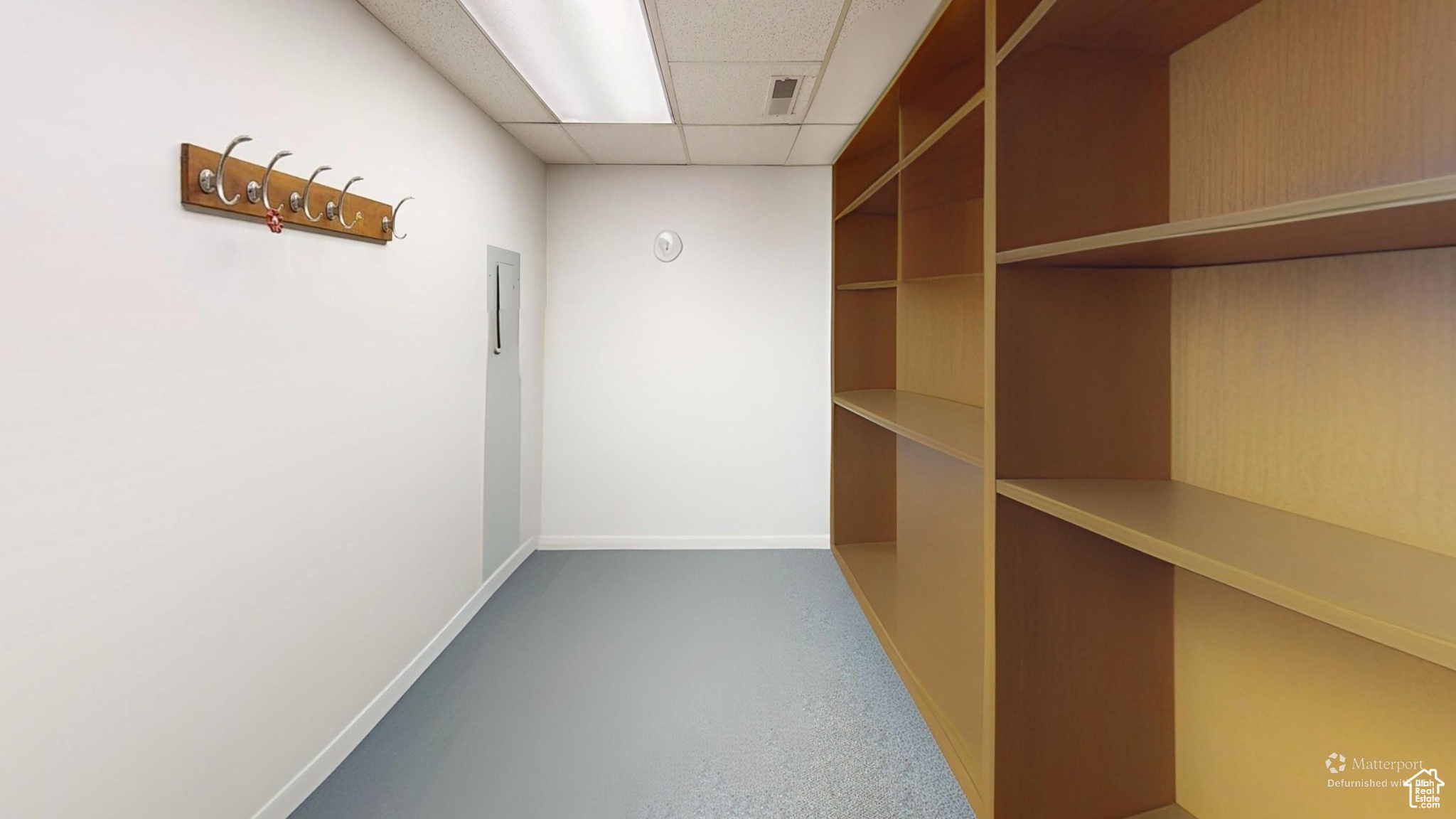 MURRAY COTTONWOOD MEDICAL CENTER - Commercial Sale