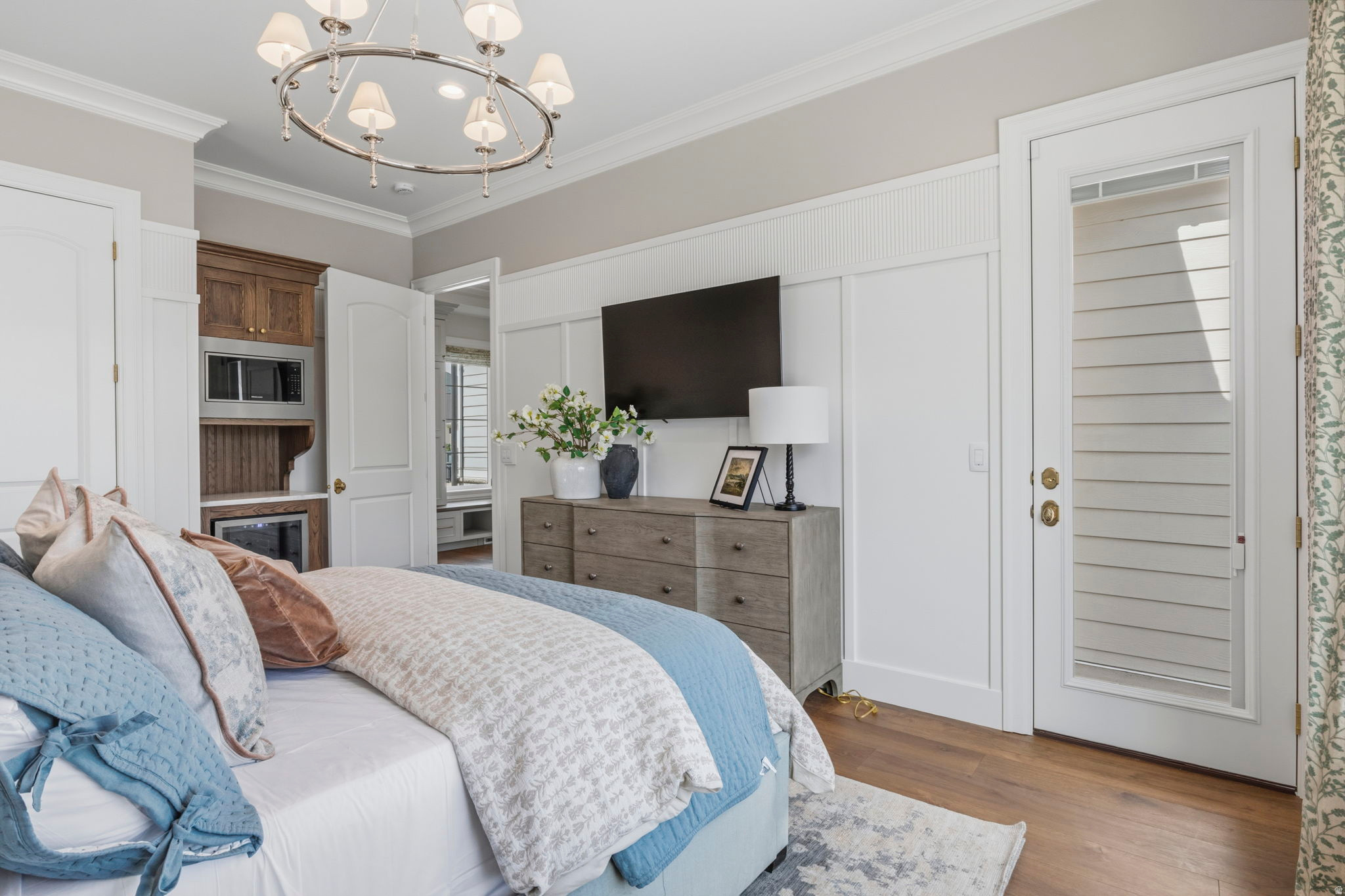 TWIN HOLLOW - Residential