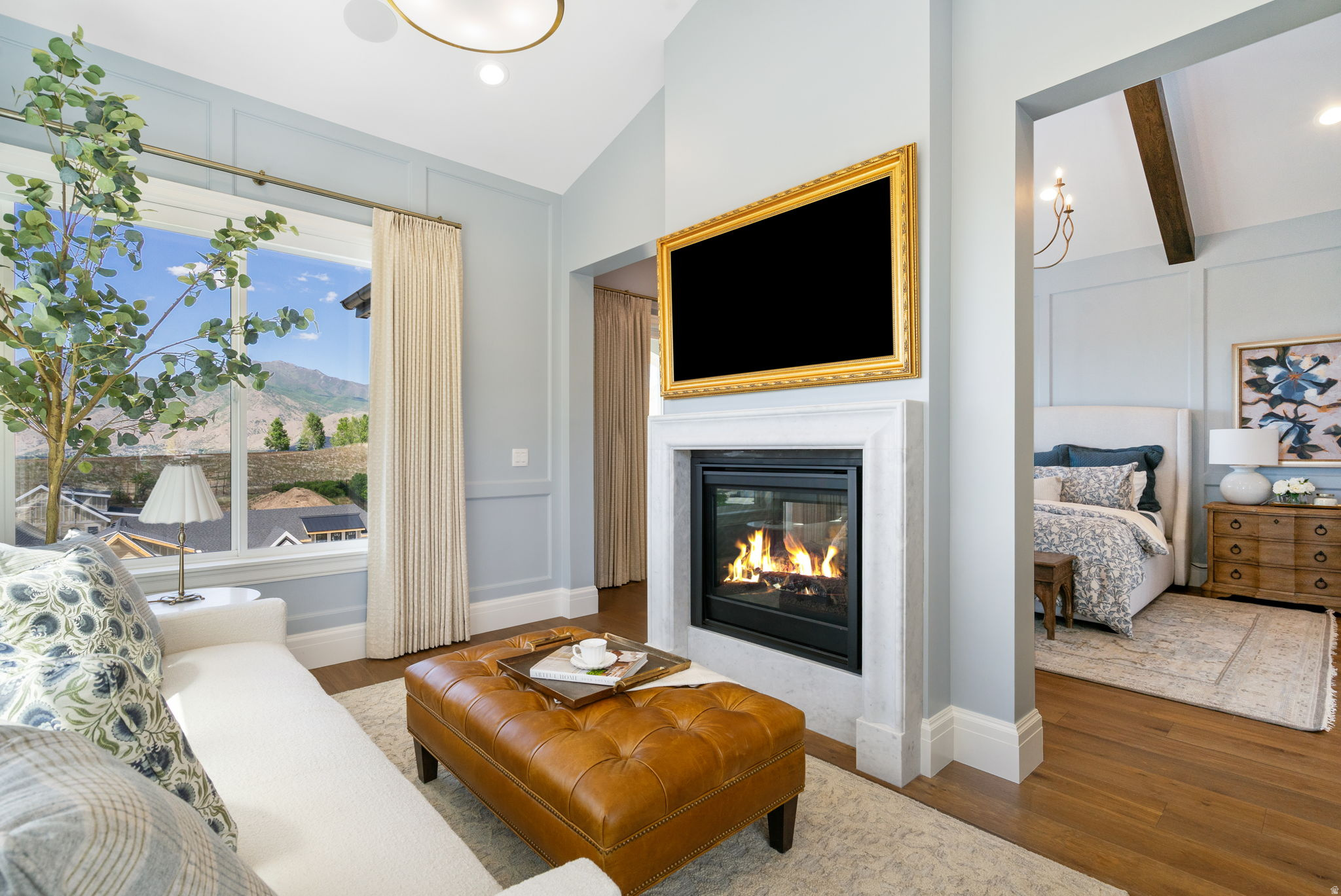 TWIN HOLLOW - Residential