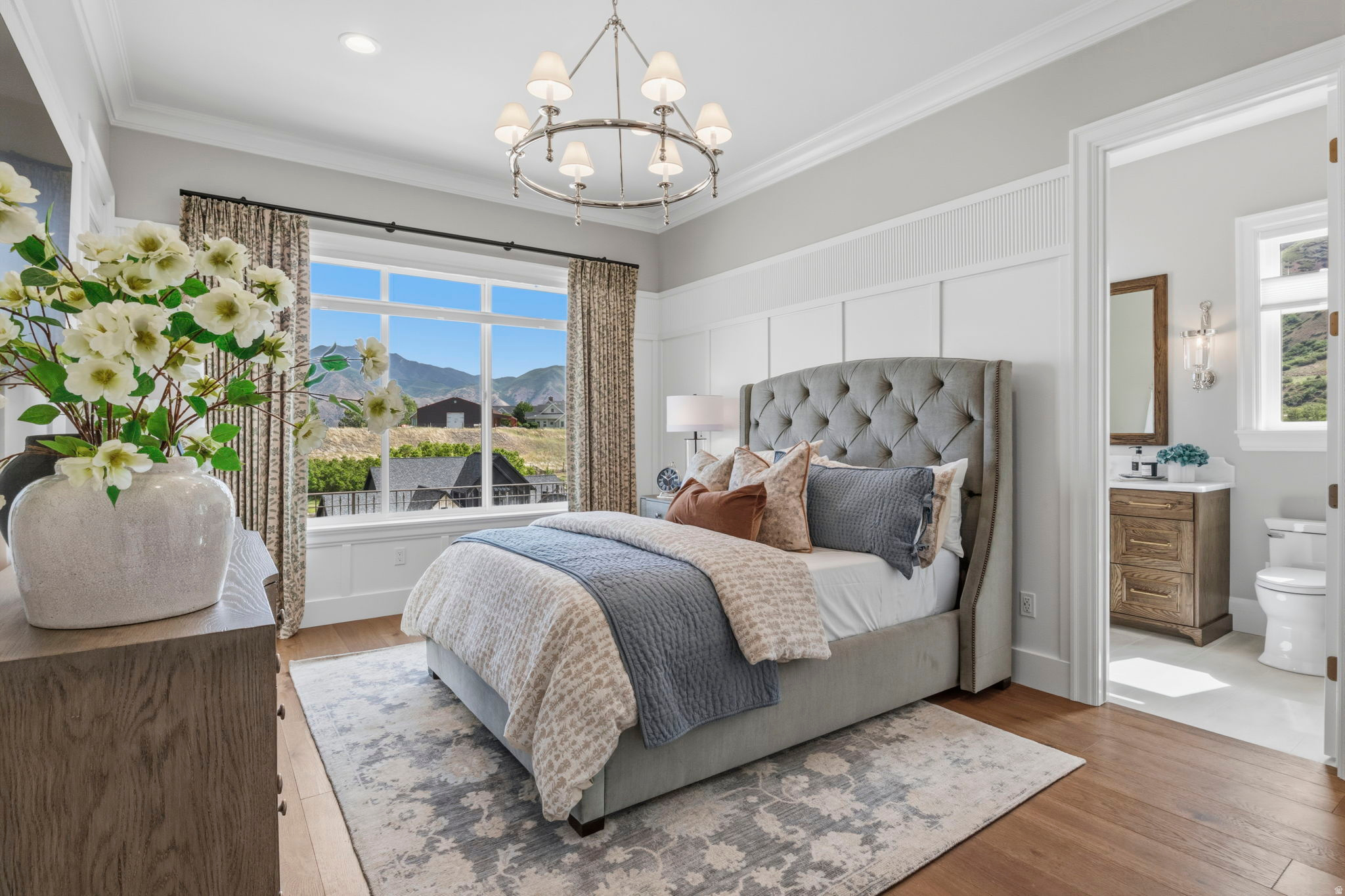 TWIN HOLLOW - Residential