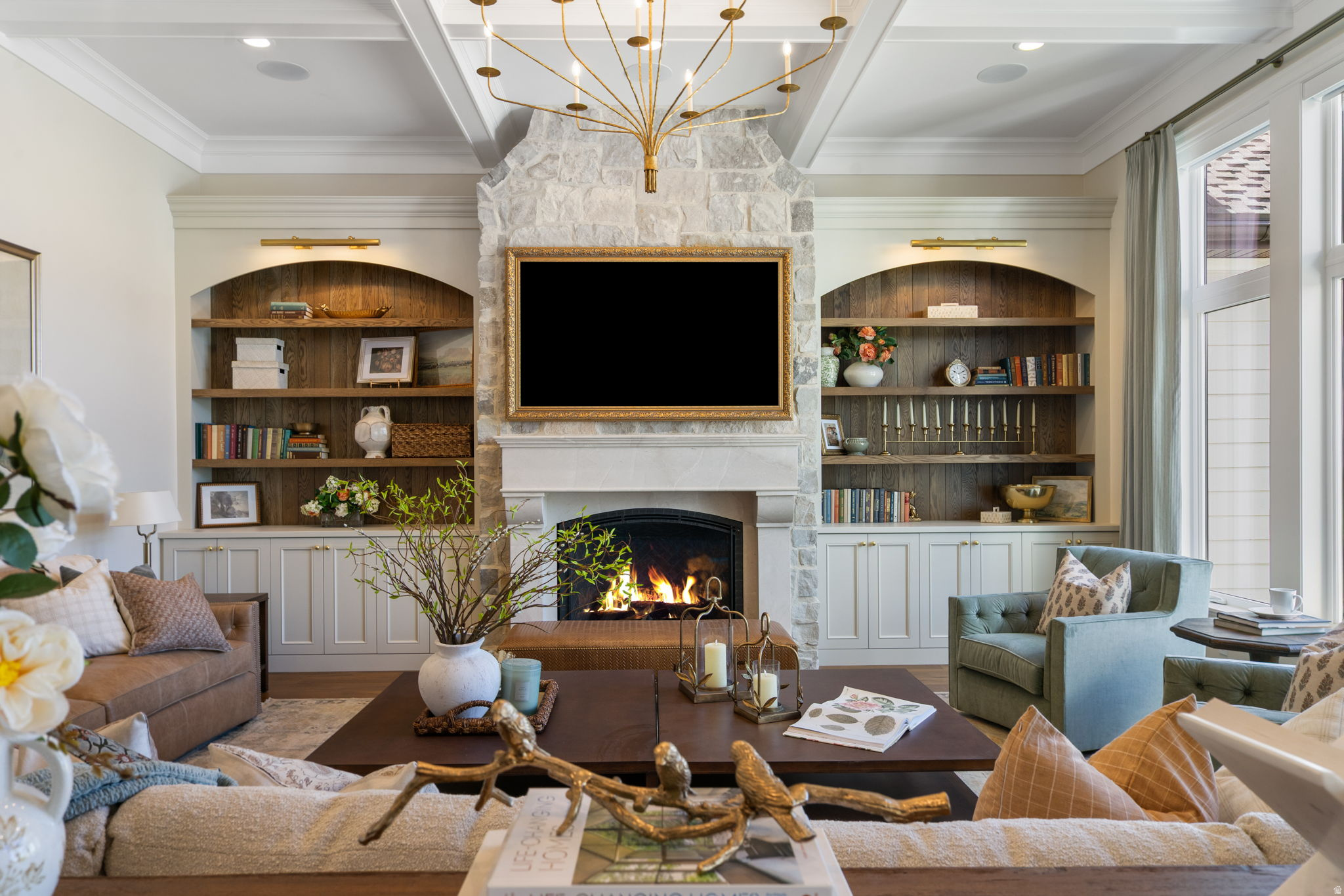 TWIN HOLLOW - Residential