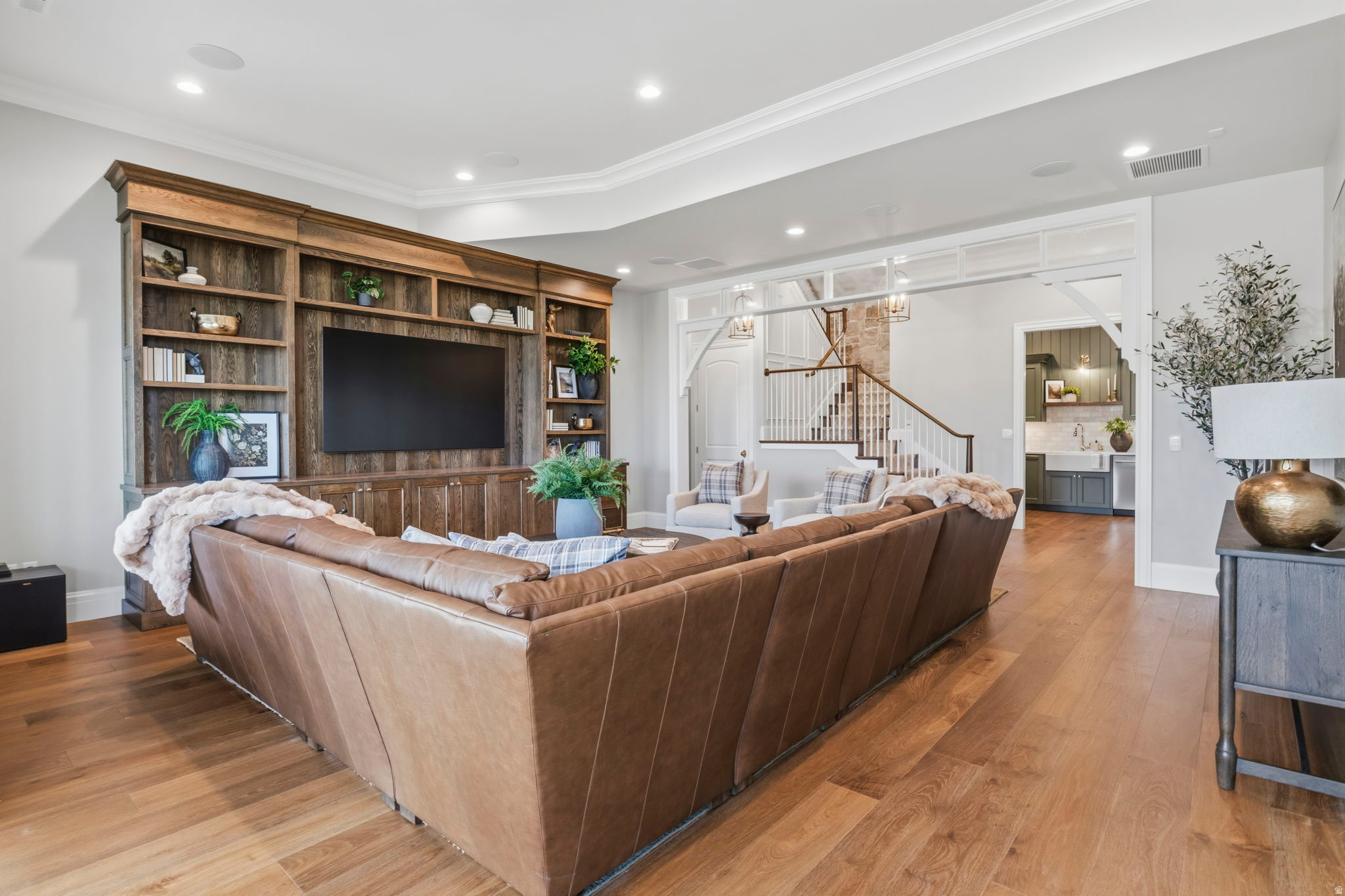 TWIN HOLLOW - Residential