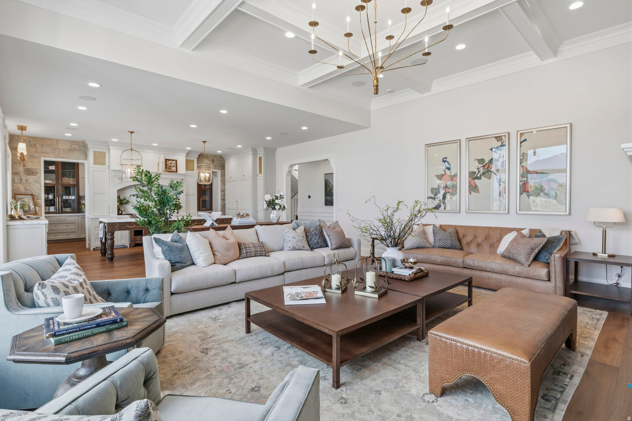 TWIN HOLLOW - Residential