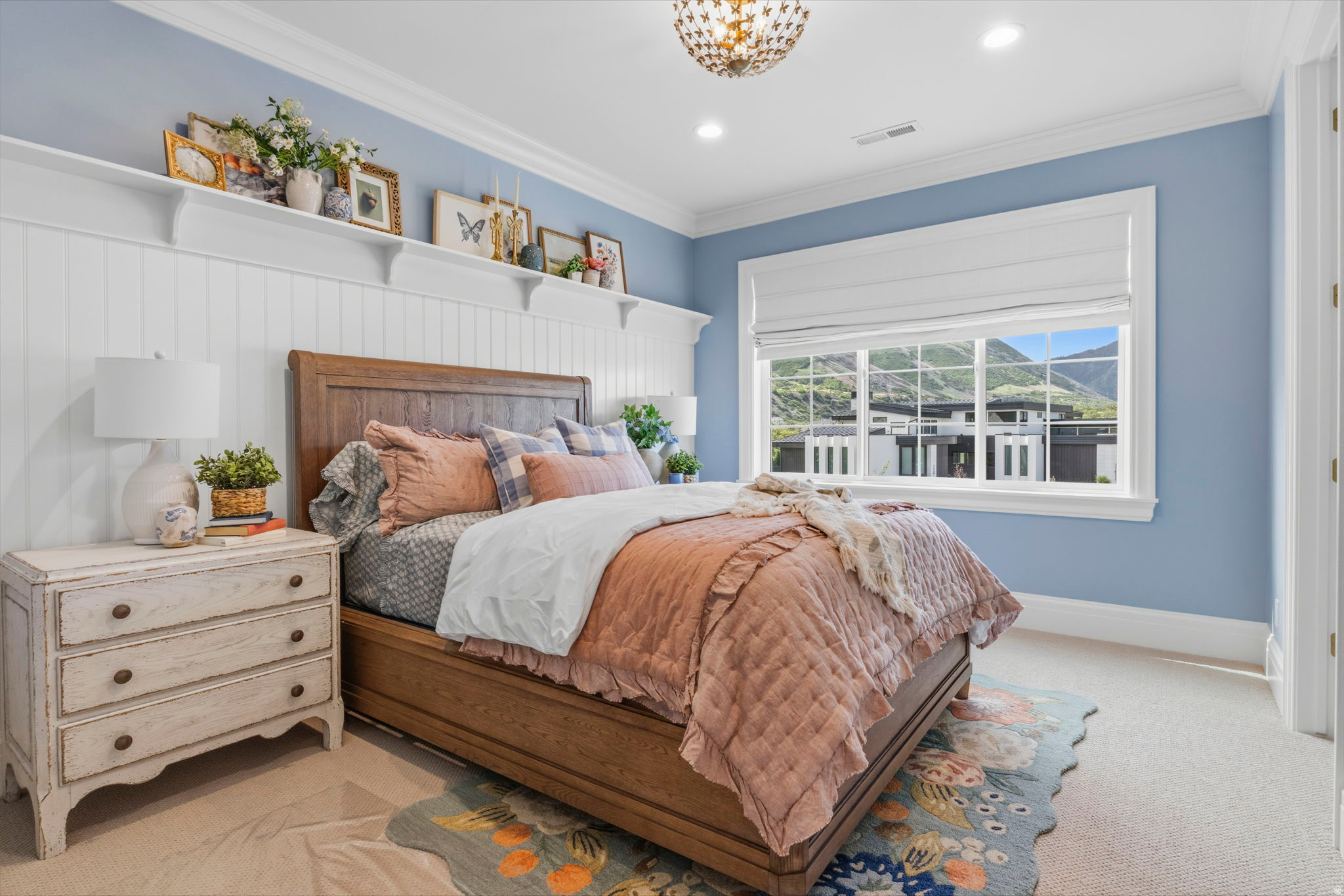 TWIN HOLLOW - Residential